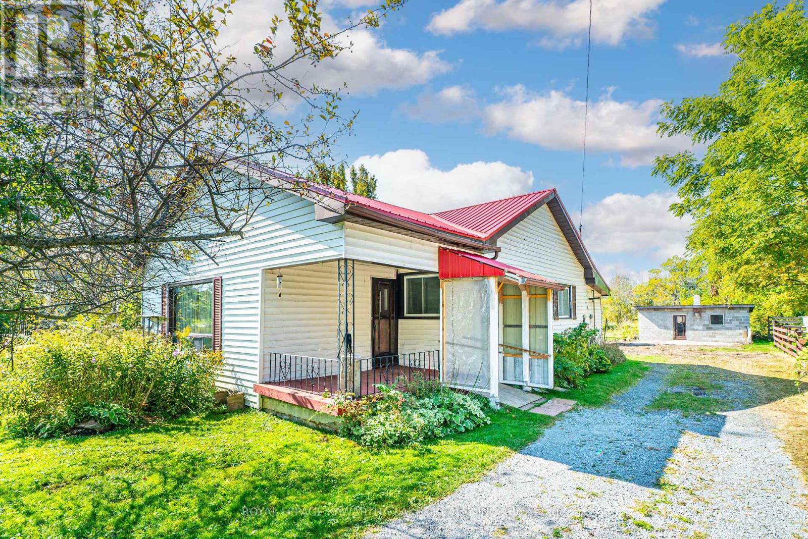 31528 Lake Ridge Road, Georgina, Ontario  L0E 1N0 - Photo 1 - N9363852