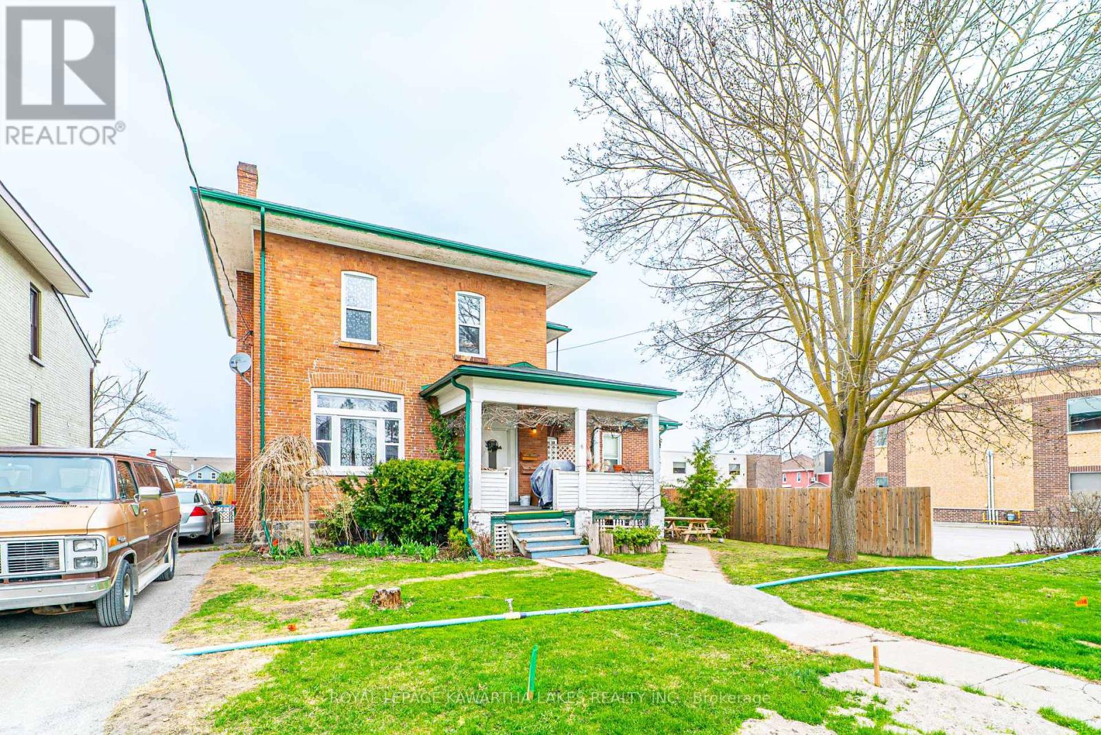 6 Glenelg Street W, Kawartha Lakes, Ontario  K9V 2T8 - Photo 3 - X12113272