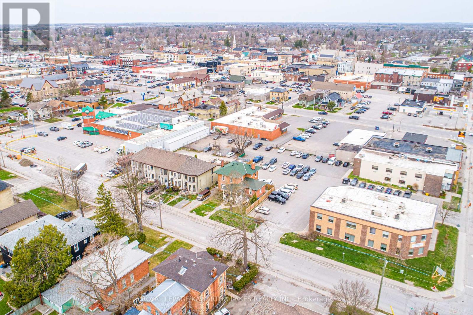 6 Glenelg Street W, Kawartha Lakes, Ontario  K9V 2T8 - Photo 4 - X12113272