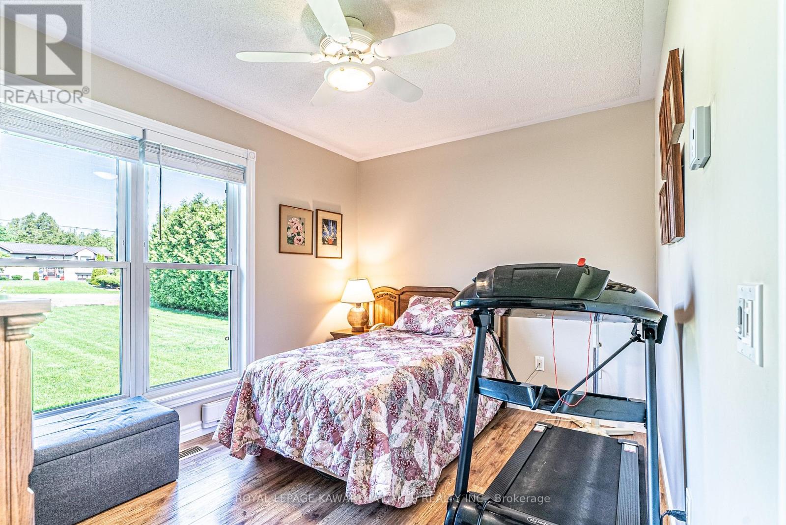 36 Riverside Drive, Kawartha Lakes, Ontario  K9V 4R2 - Photo 21 - X12143777