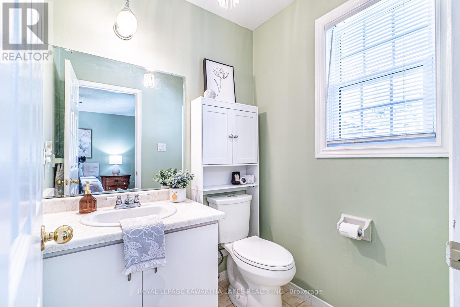 83 Lori Boulevard, Kawartha Lakes, Ontario  K9V 6V7 - Photo 12 - X12147974
