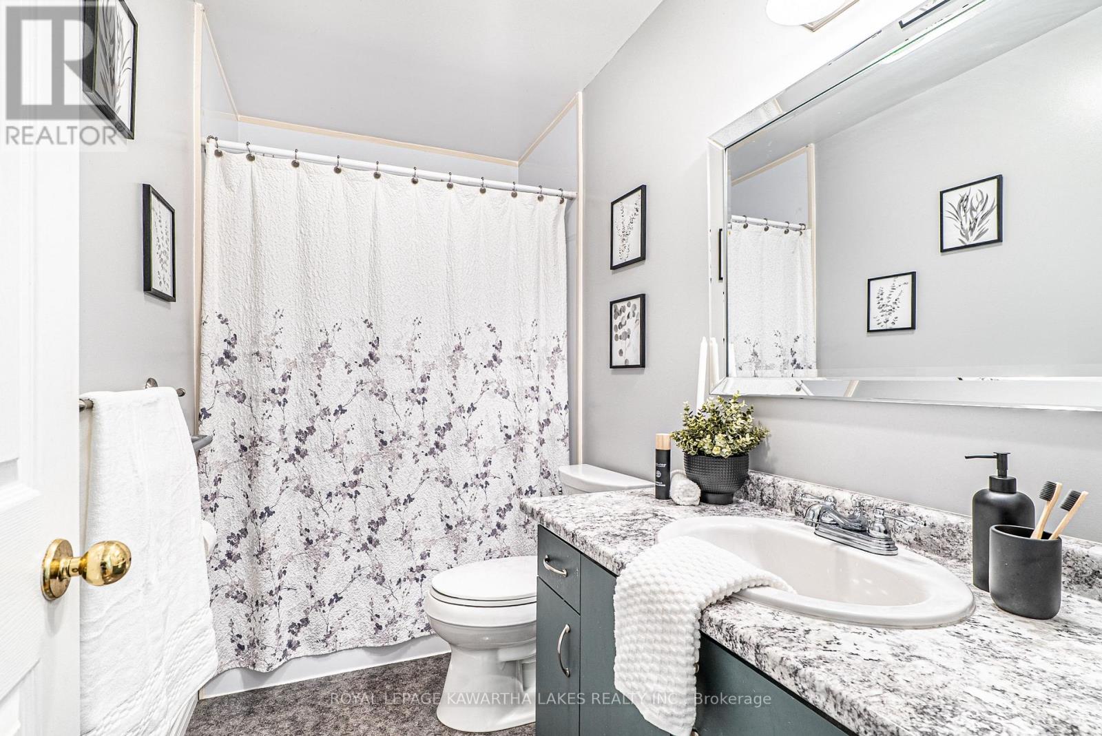 83 Lori Boulevard, Kawartha Lakes, Ontario  K9V 6V7 - Photo 16 - X12147974