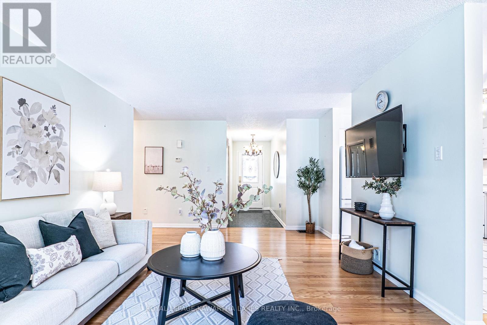 83 Lori Boulevard, Kawartha Lakes, Ontario  K9V 6V7 - Photo 21 - X12147974