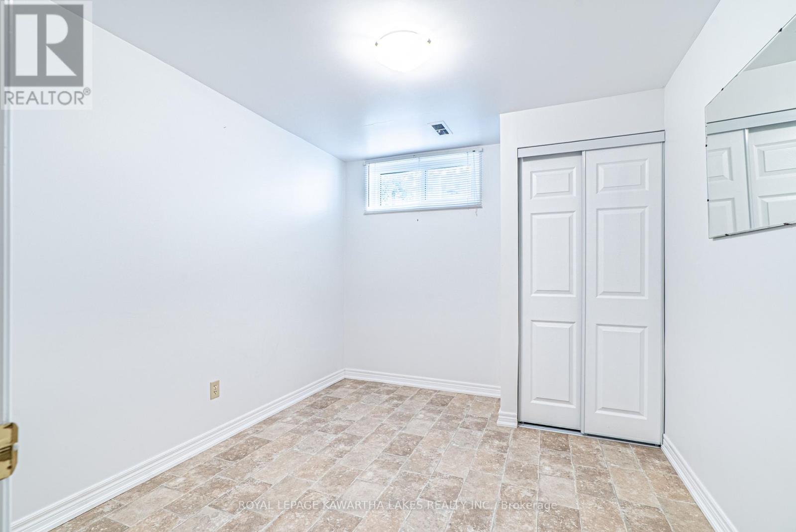 83 Lori Boulevard, Kawartha Lakes, Ontario  K9V 6V7 - Photo 31 - X12147974