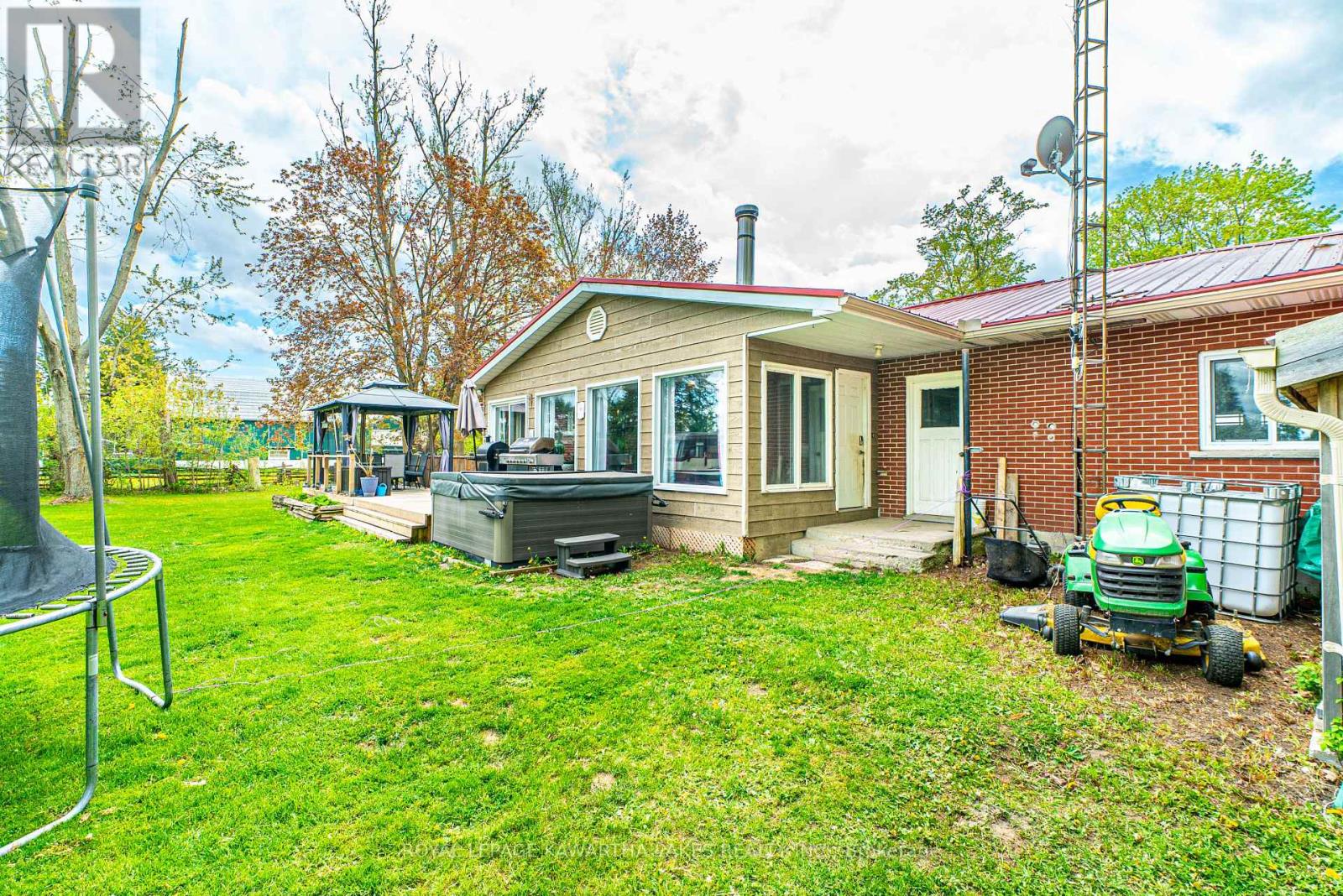 1372 Elm Tree Road, Kawartha Lakes, Ontario  K9V 4R2 - Photo 37 - X12153930