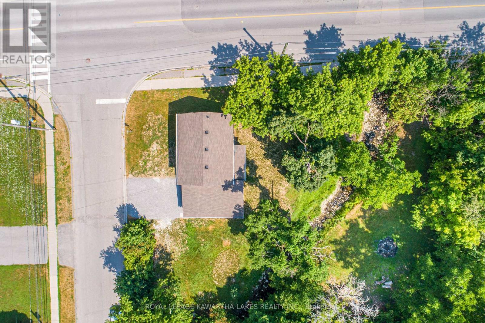 50 St Patrick Street, Kawartha Lakes, Ontario  K9V 1R3 - Photo 34 - X12291245