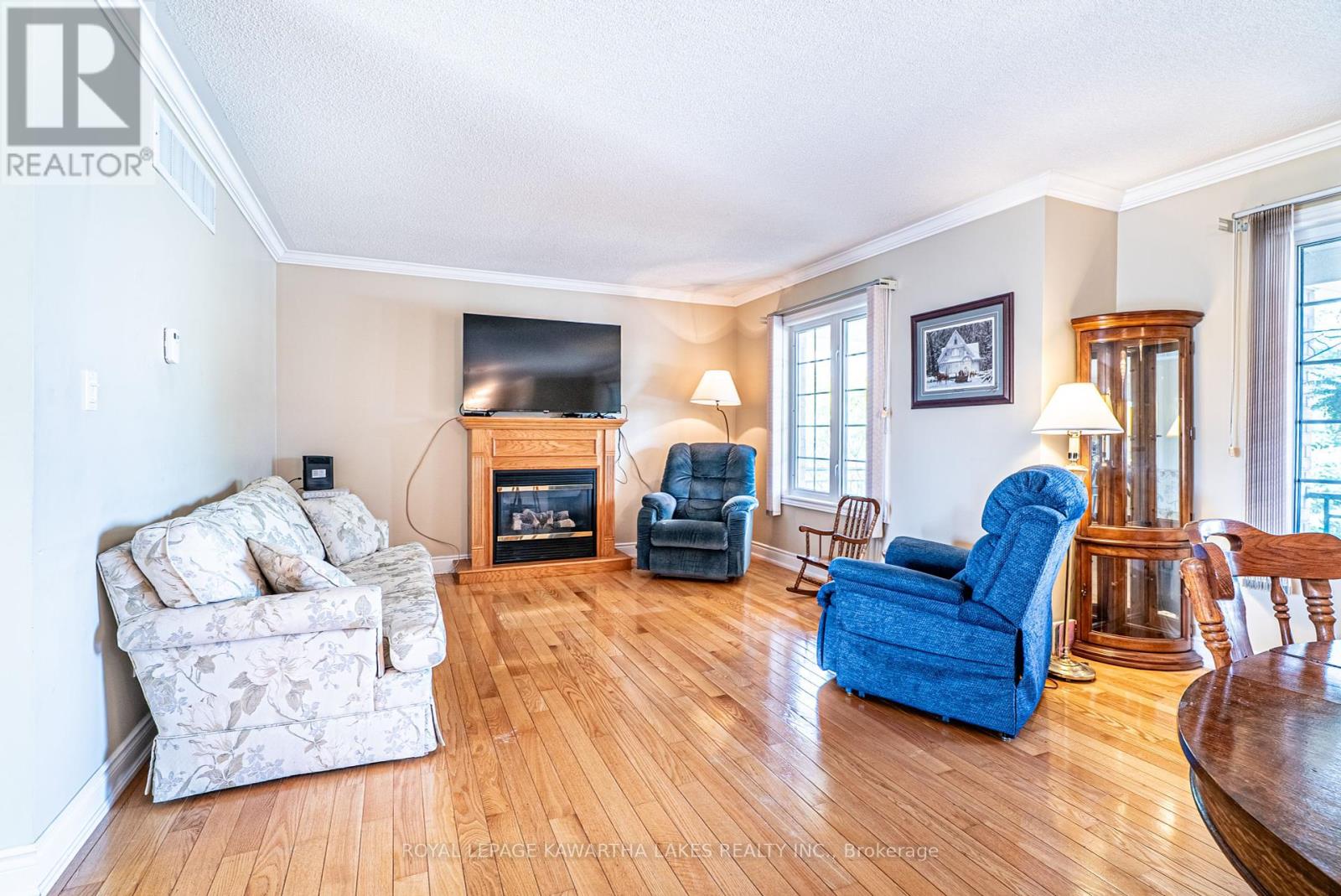 55 Eakins Court, Kawartha Lakes, Ontario  K9V 6J9 - Photo 11 - X12314738