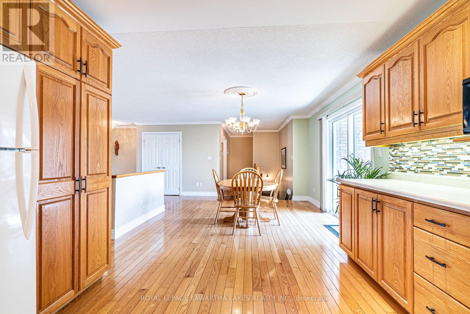 55 Eakins Court, Kawartha Lakes, Ontario  K9V 6J9 - Photo 17 - X12314738