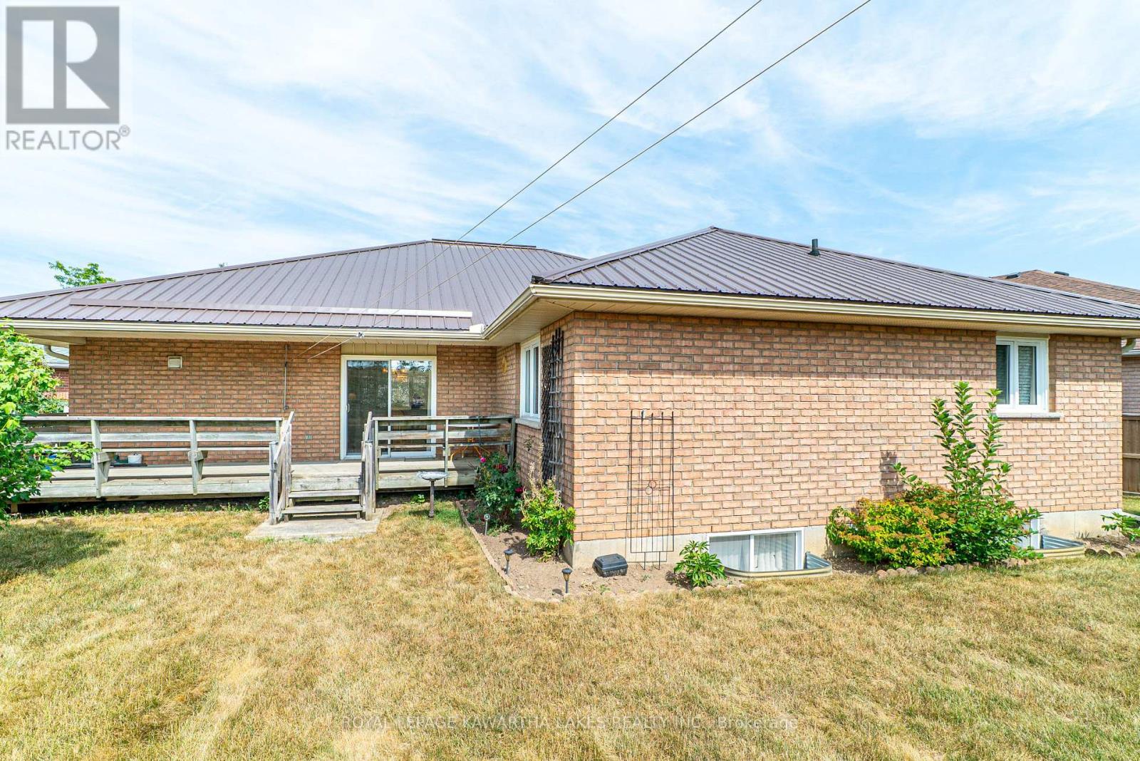 55 Eakins Court, Kawartha Lakes, Ontario  K9V 6J9 - Photo 40 - X12314738