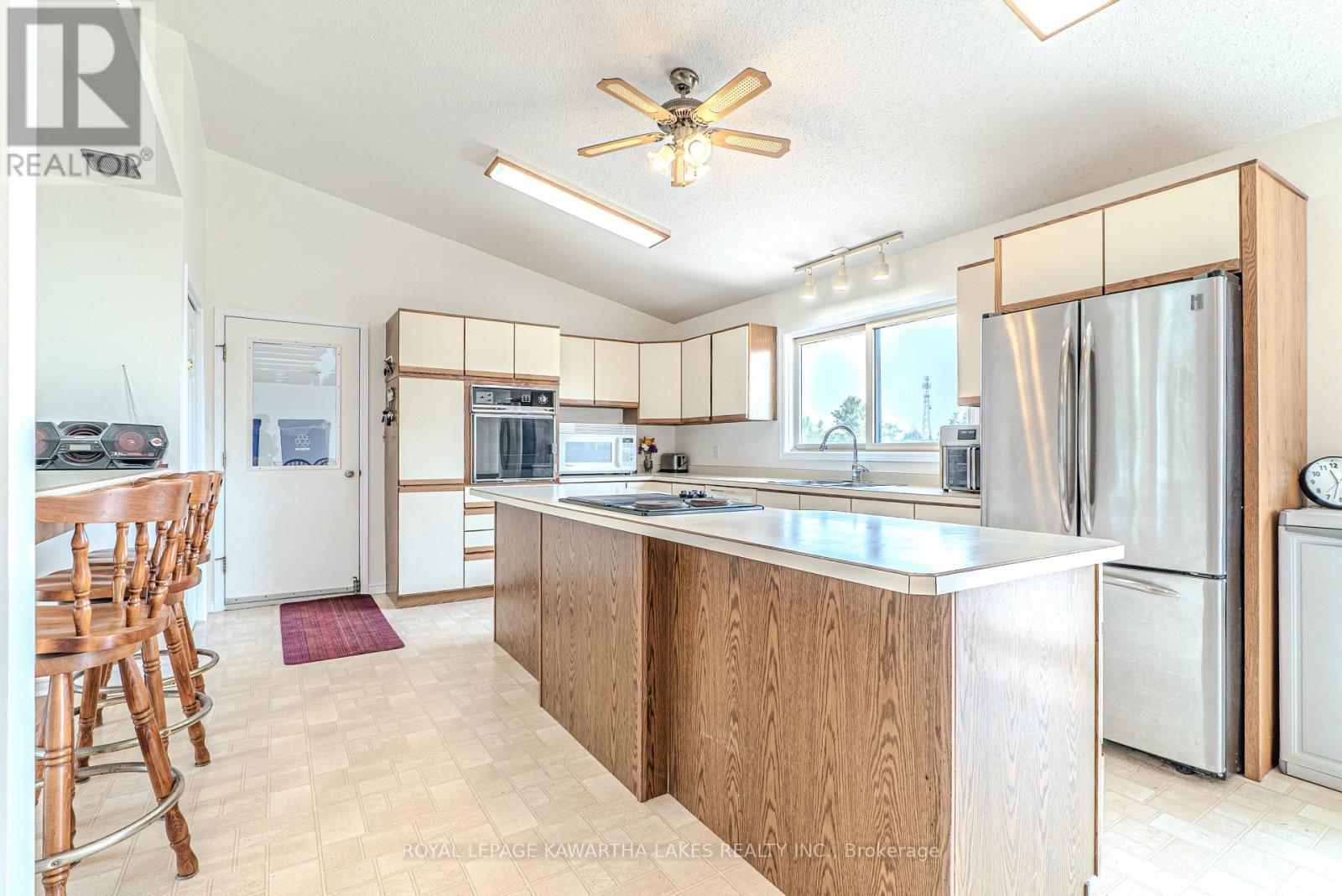 4170 Hwy 35, Kawartha Lakes, Ontario  K0M 1G0 - Photo 12 - X12327665