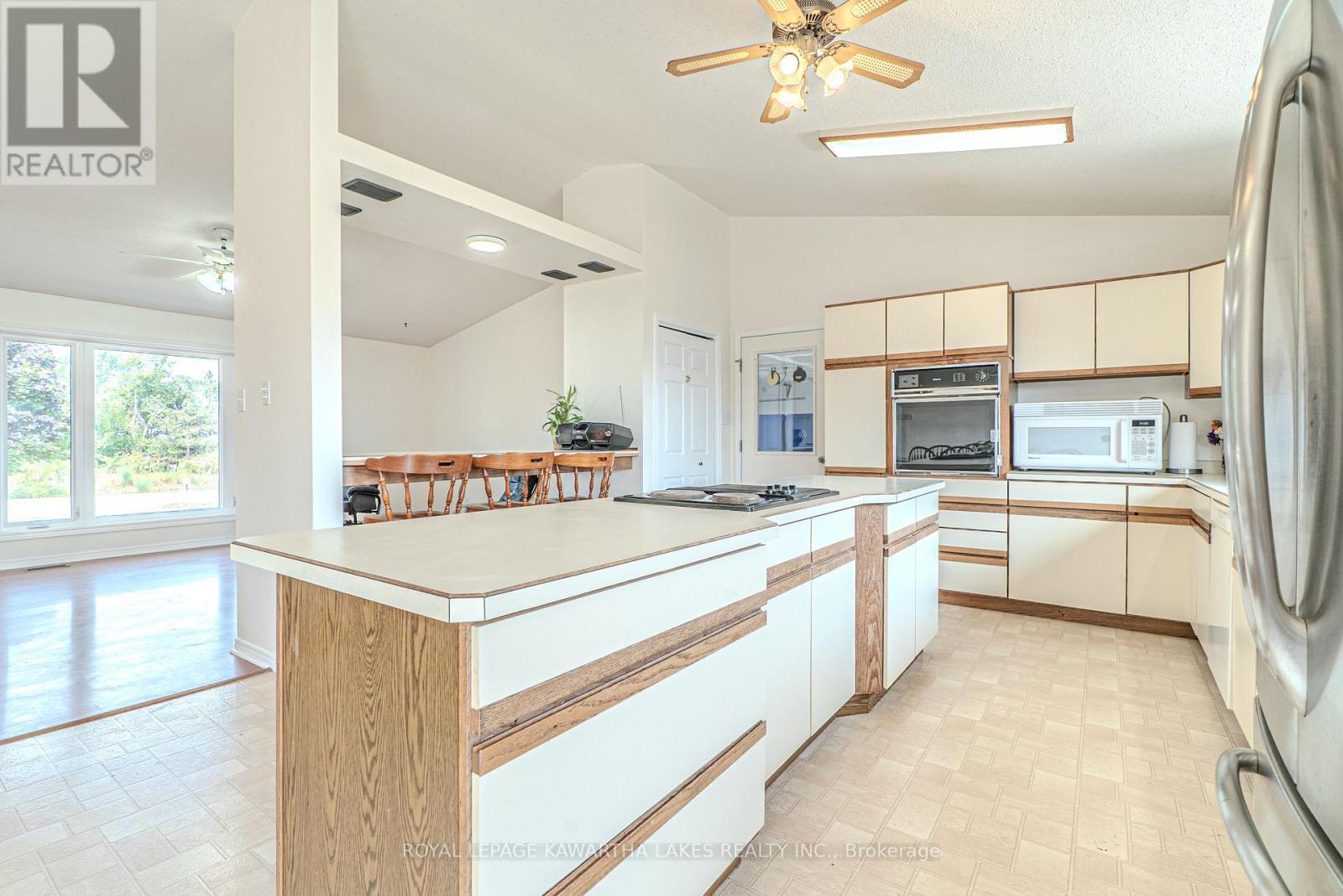 4170 Hwy 35, Kawartha Lakes, Ontario  K0M 1G0 - Photo 14 - X12327665