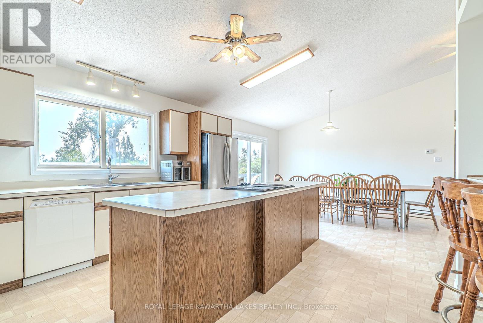 4170 Hwy 35, Kawartha Lakes, Ontario  K0M 1G0 - Photo 16 - X12327665
