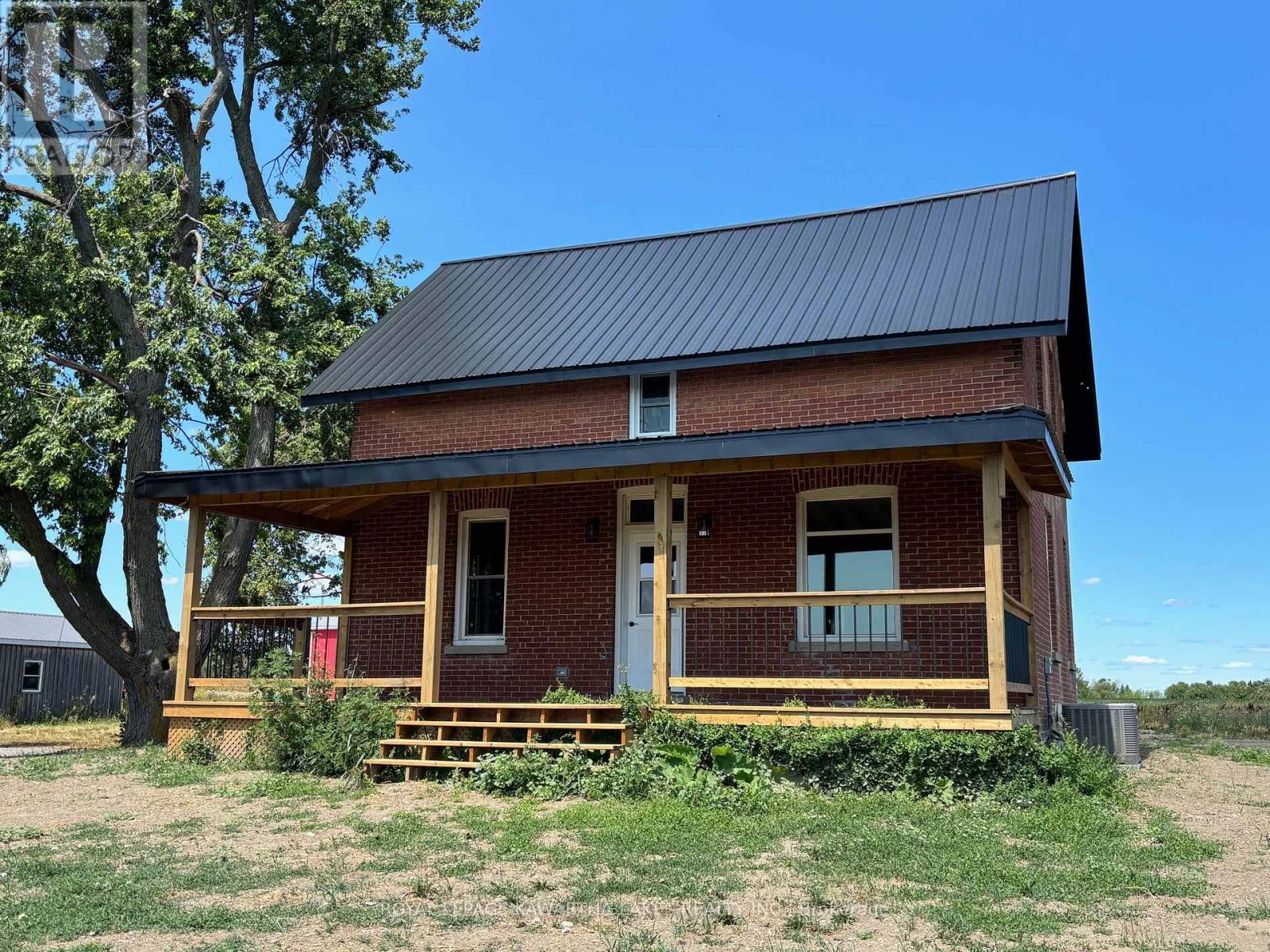 570 Cambray Road, Kawartha Lakes, Ontario  K0M 2T0 - Photo 3 - X12330968