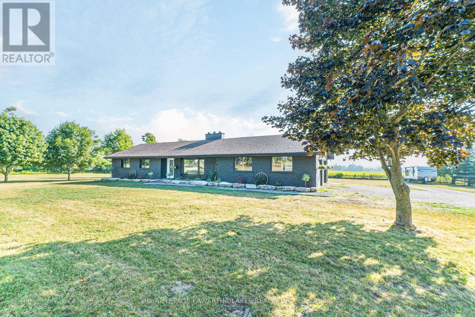 1152 Killarney Bay Road, Kawartha Lakes, Ontario  K0M 1G0 - Photo 6 - X12339241