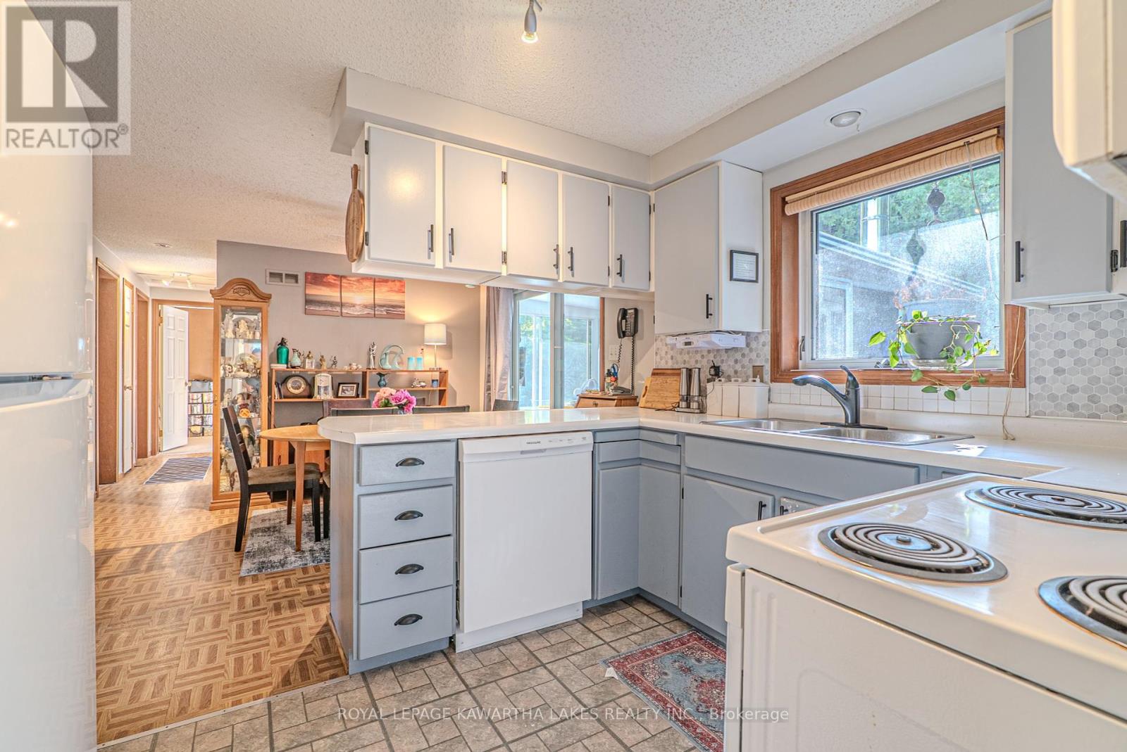 518 Balsam Lake Drive, Kawartha Lakes, Ontario  K0M 2B0 - Photo 13 - X12352603