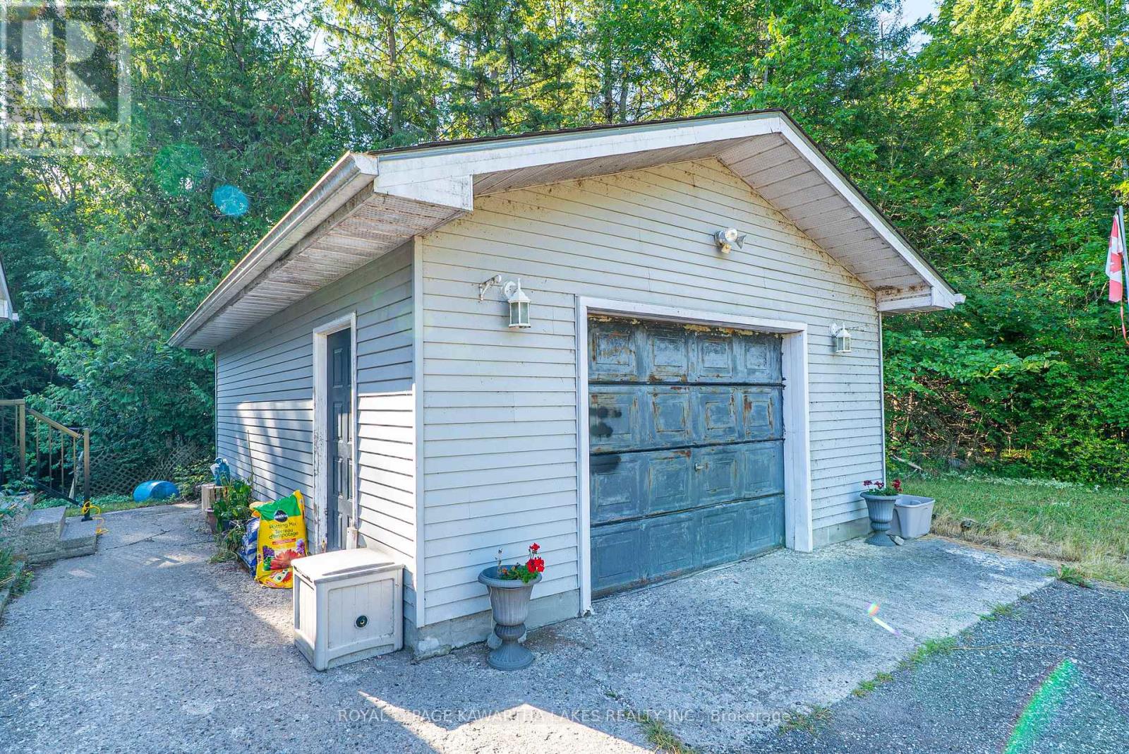 518 Balsam Lake Drive, Kawartha Lakes, Ontario  K0M 2B0 - Photo 39 - X12352603