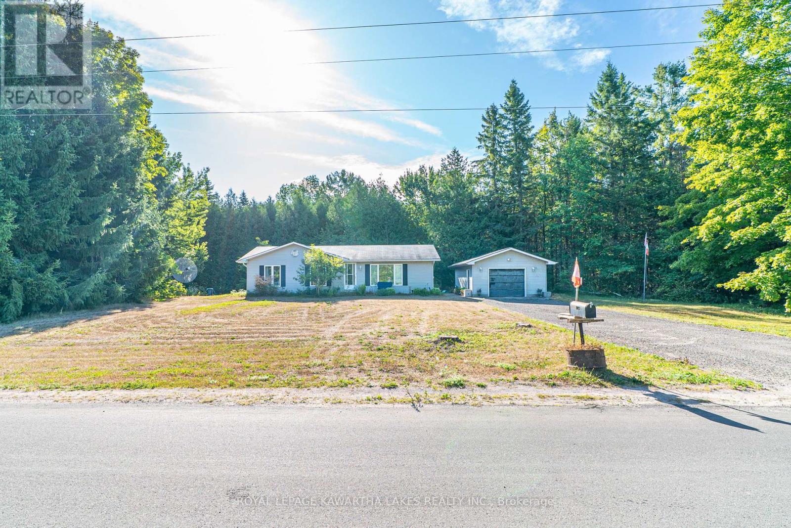 518 Balsam Lake Drive, Kawartha Lakes, Ontario  K0M 2B0 - Photo 5 - X12352603