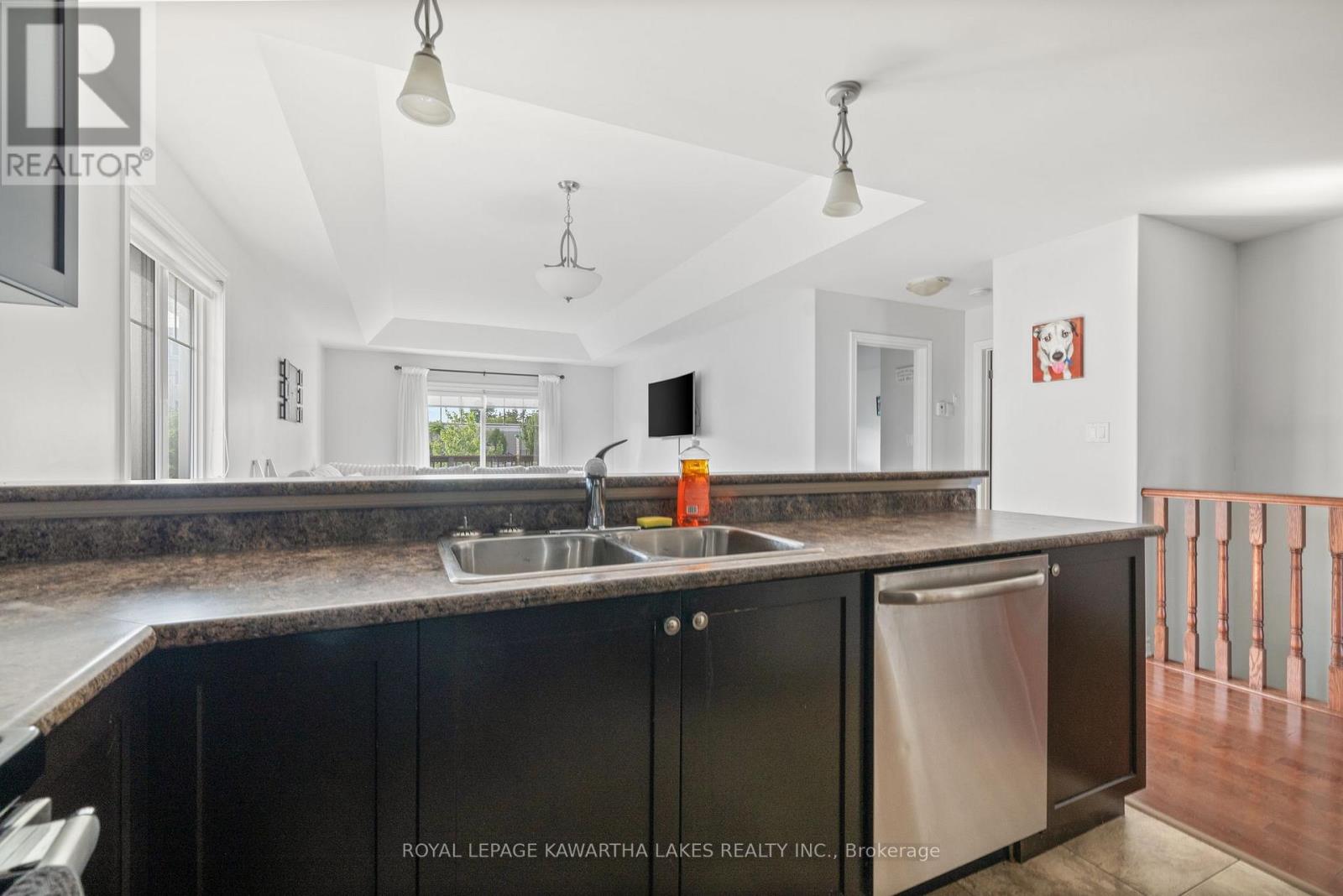 20 Lisbeth Crescent, Kawartha Lakes, Ontario  K9V 0C9 - Photo 14 - X12361942