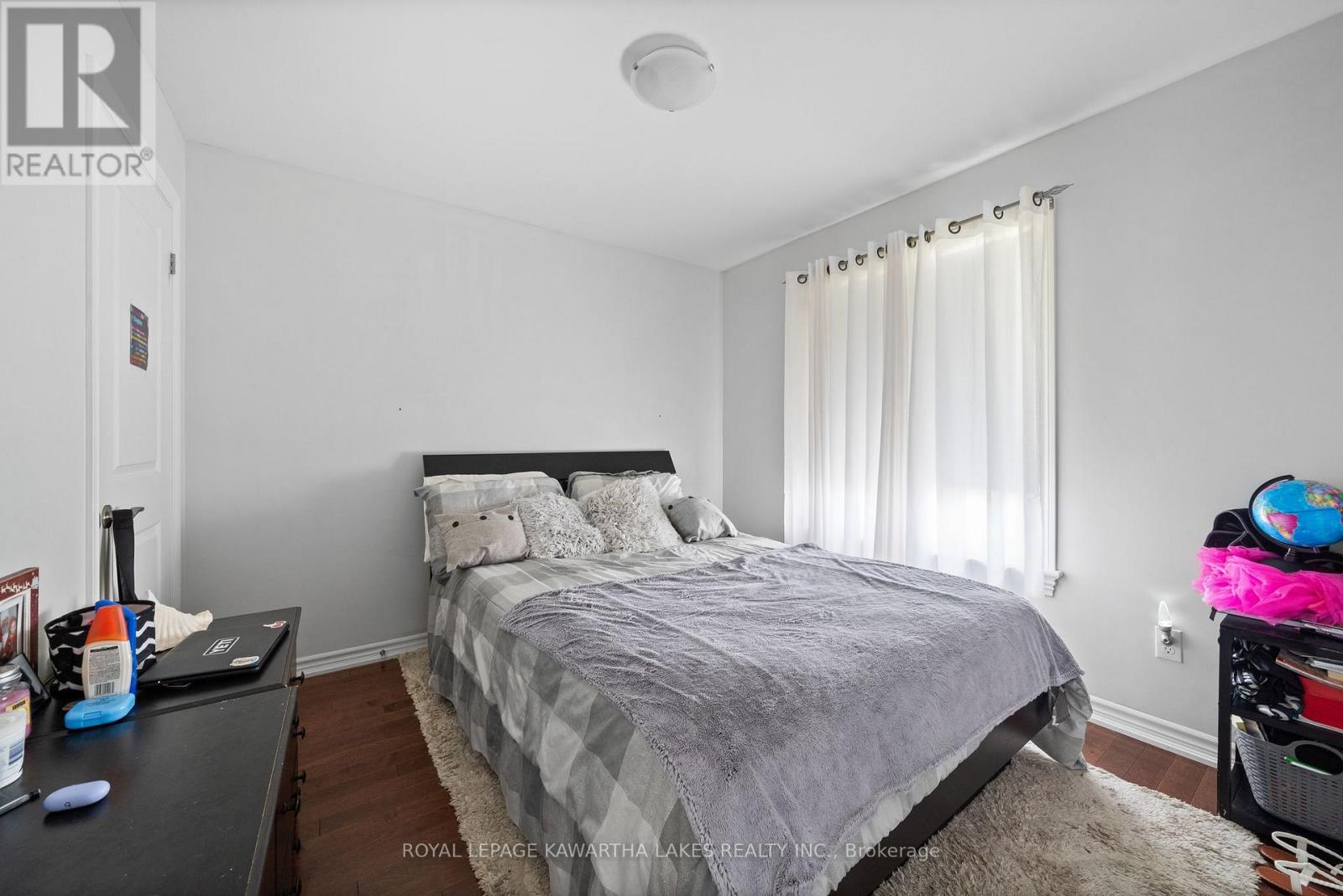 20 Lisbeth Crescent, Kawartha Lakes, Ontario  K9V 0C9 - Photo 15 - X12361942
