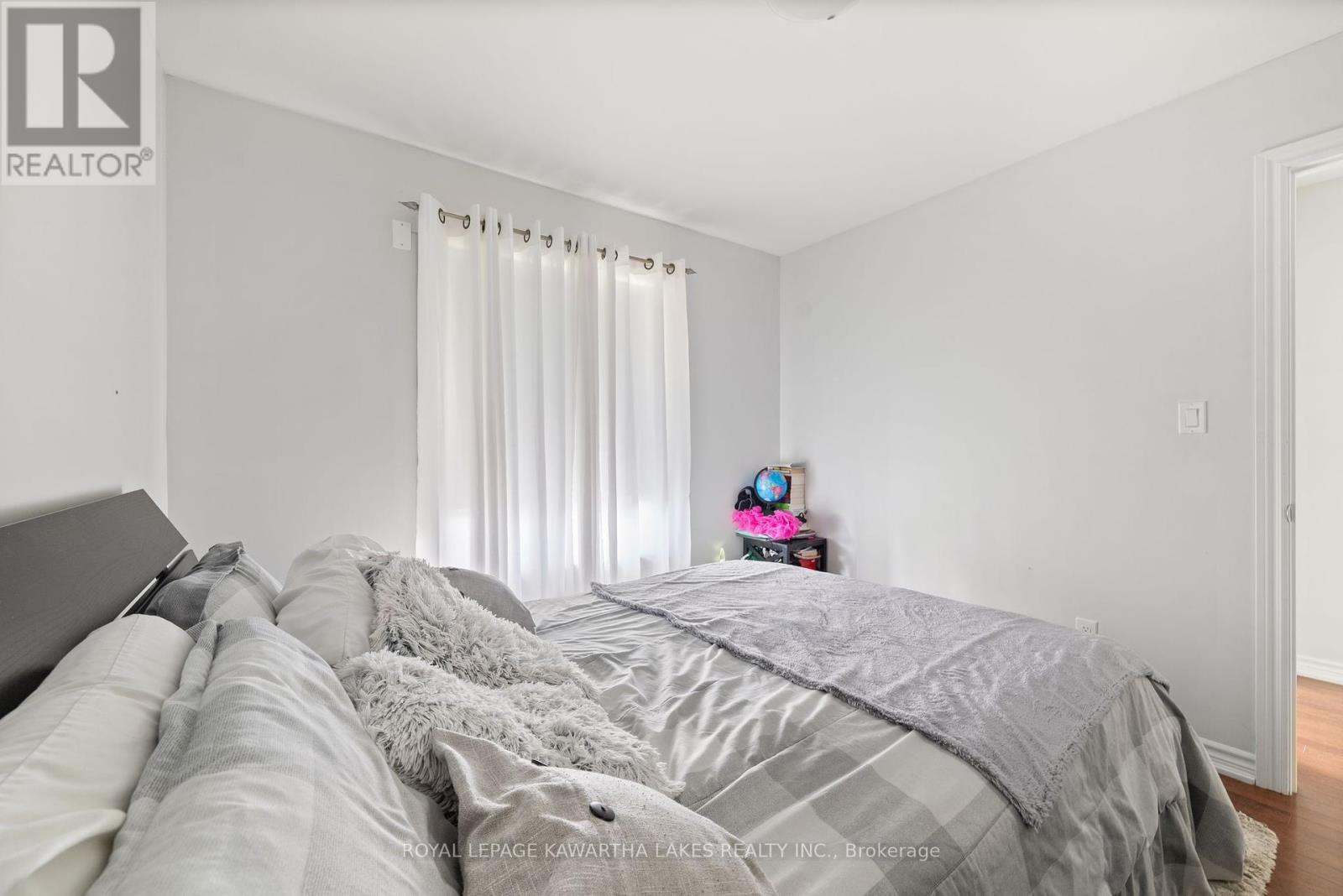 20 Lisbeth Crescent, Kawartha Lakes, Ontario  K9V 0C9 - Photo 16 - X12361942