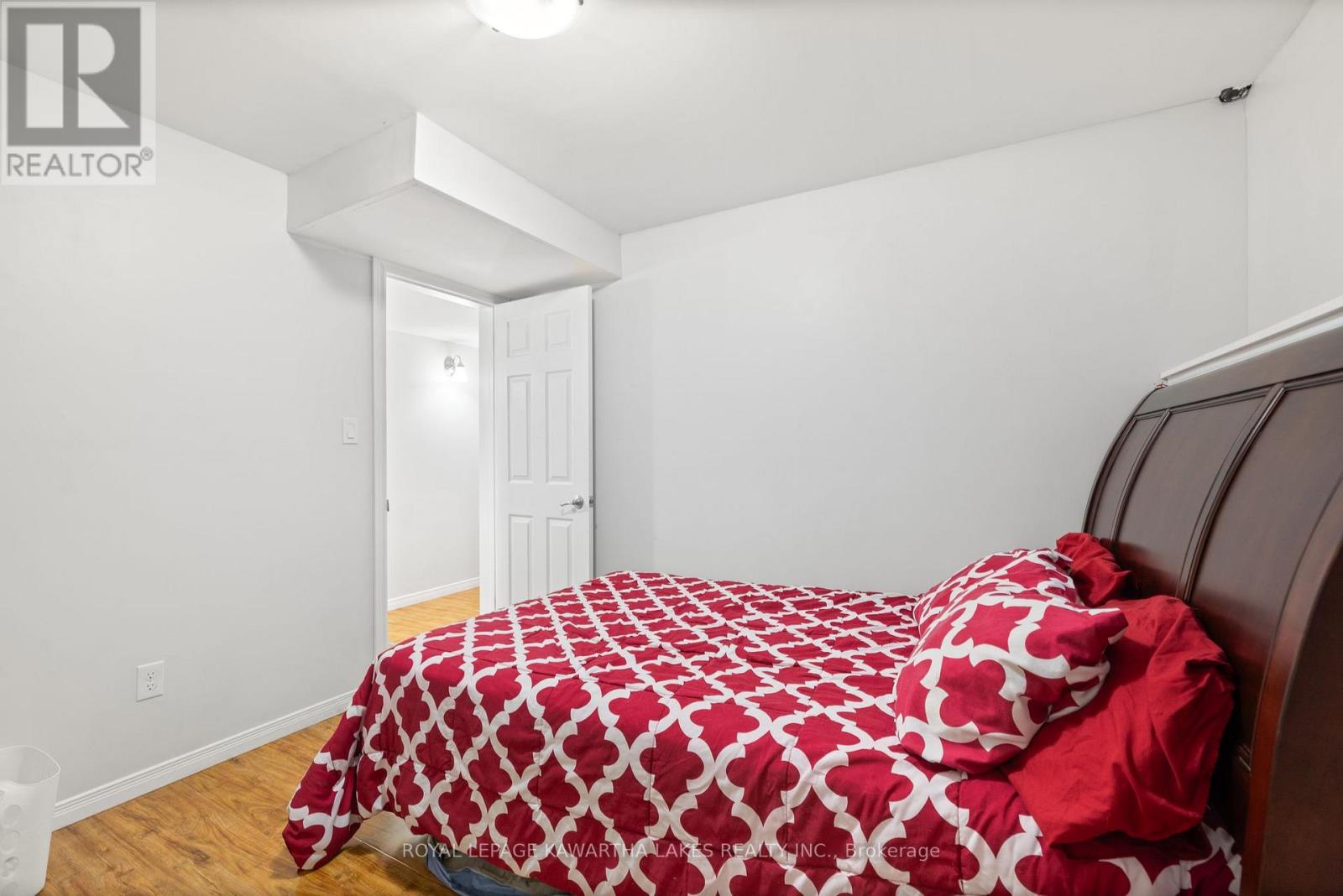 20 Lisbeth Crescent, Kawartha Lakes, Ontario  K9V 0C9 - Photo 27 - X12361942