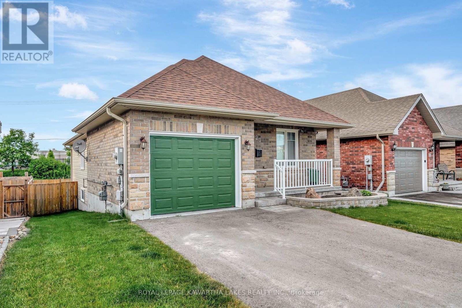 20 Lisbeth Crescent, Kawartha Lakes, Ontario  K9V 0C9 - Photo 3 - X12361942