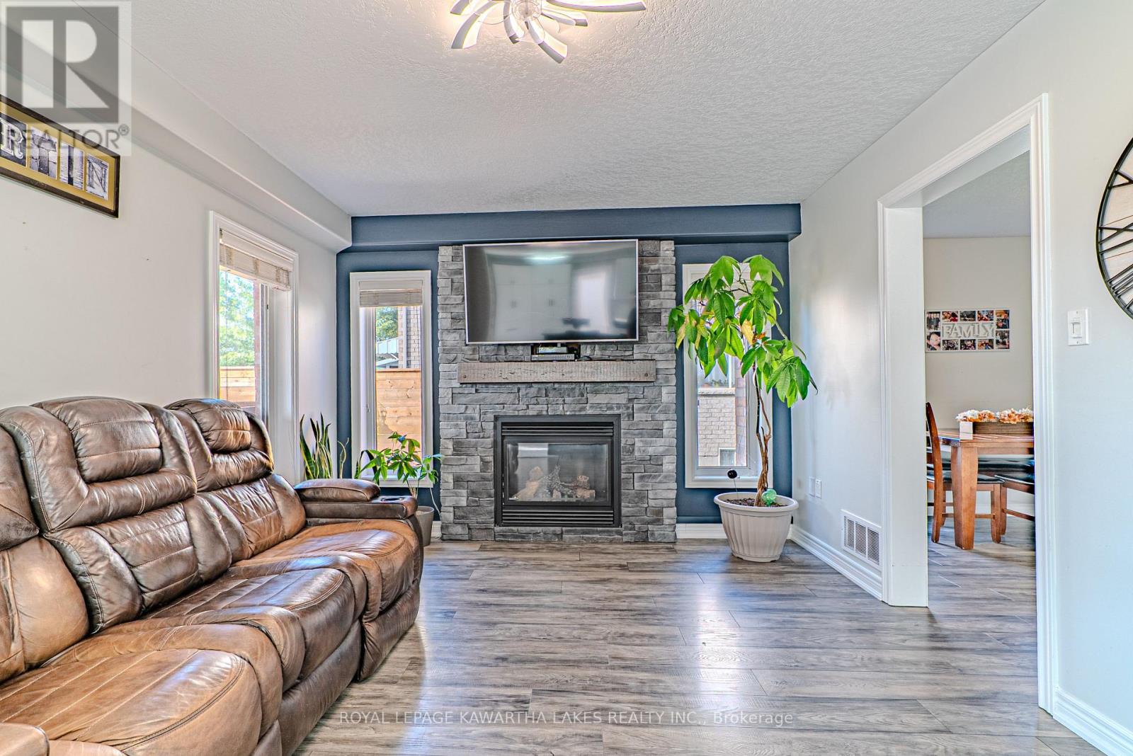 28 Lucas Crescent, Kawartha Lakes, Ontario  K9V 0C5 - Photo 13 - X12399859