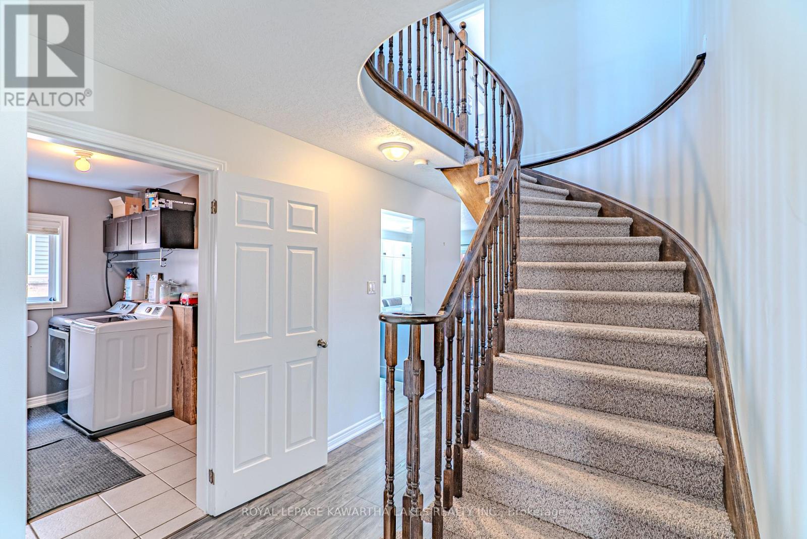28 Lucas Crescent, Kawartha Lakes, Ontario  K9V 0C5 - Photo 23 - X12399859