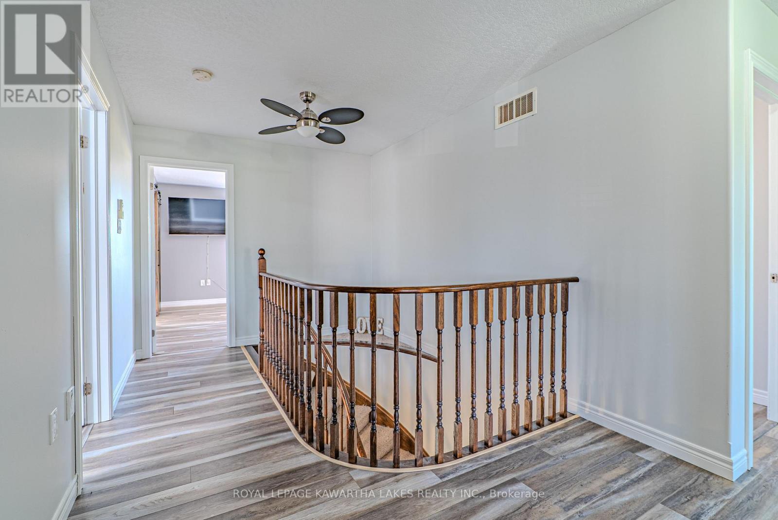 28 Lucas Crescent, Kawartha Lakes, Ontario  K9V 0C5 - Photo 24 - X12399859