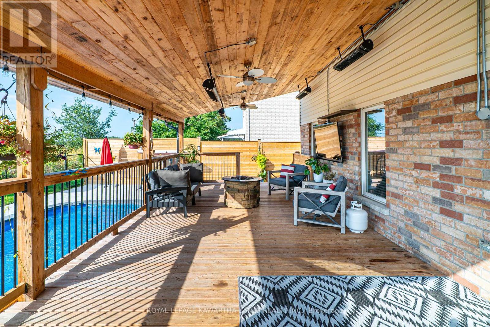 28 Lucas Crescent, Kawartha Lakes, Ontario  K9V 0C5 - Photo 45 - X12399859
