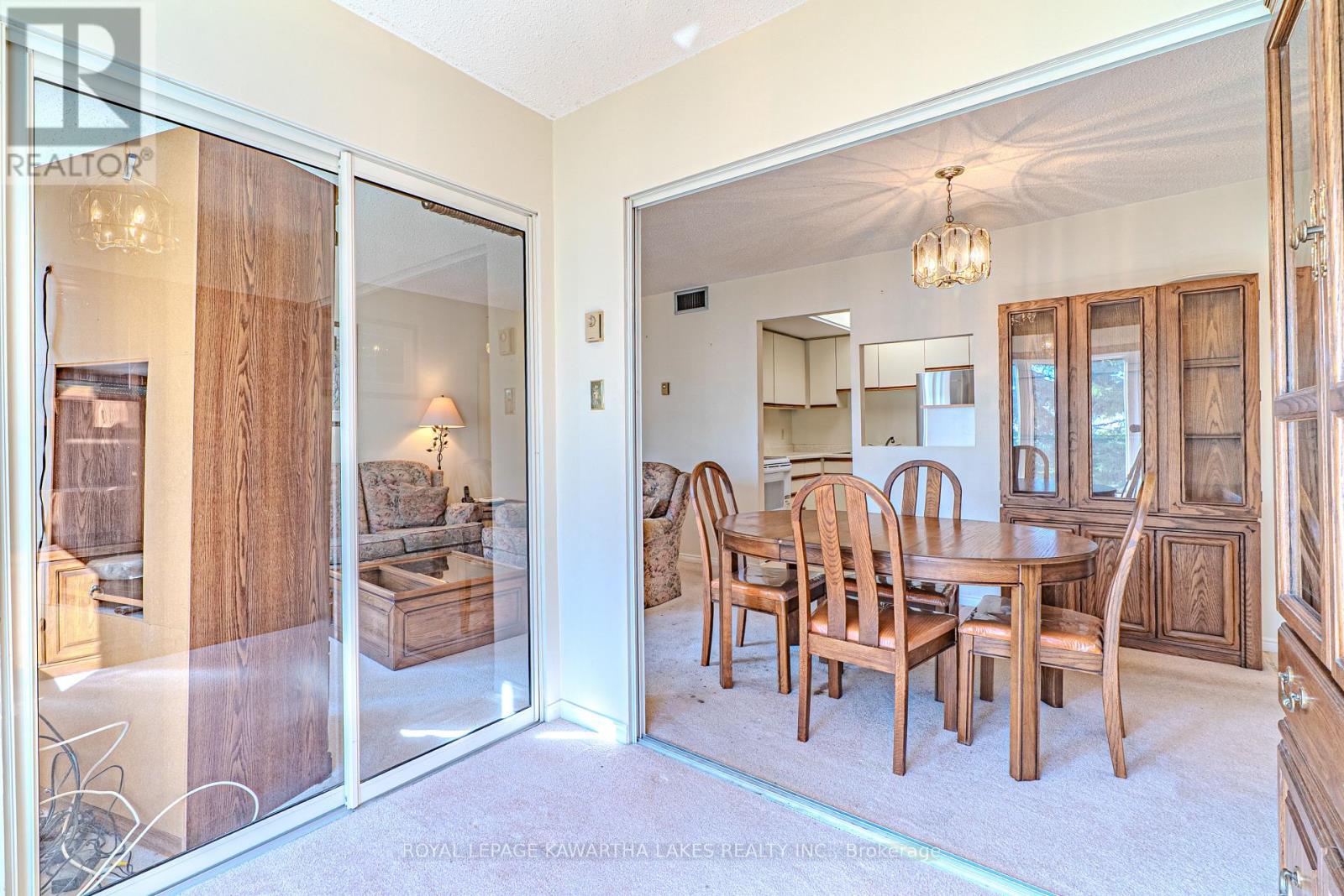 215 - 2 Heritage Way, Kawartha Lakes, Ontario  K9V 5P5 - Photo 11 - X12418440