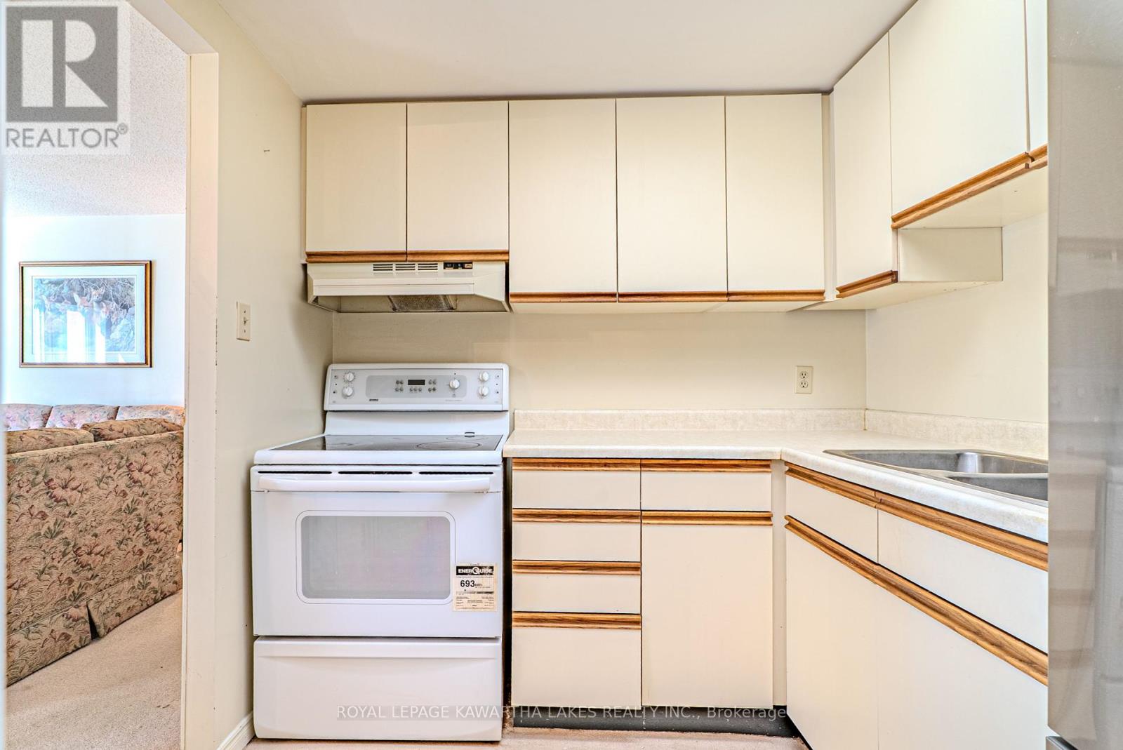 215 - 2 Heritage Way, Kawartha Lakes, Ontario  K9V 5P5 - Photo 16 - X12418440