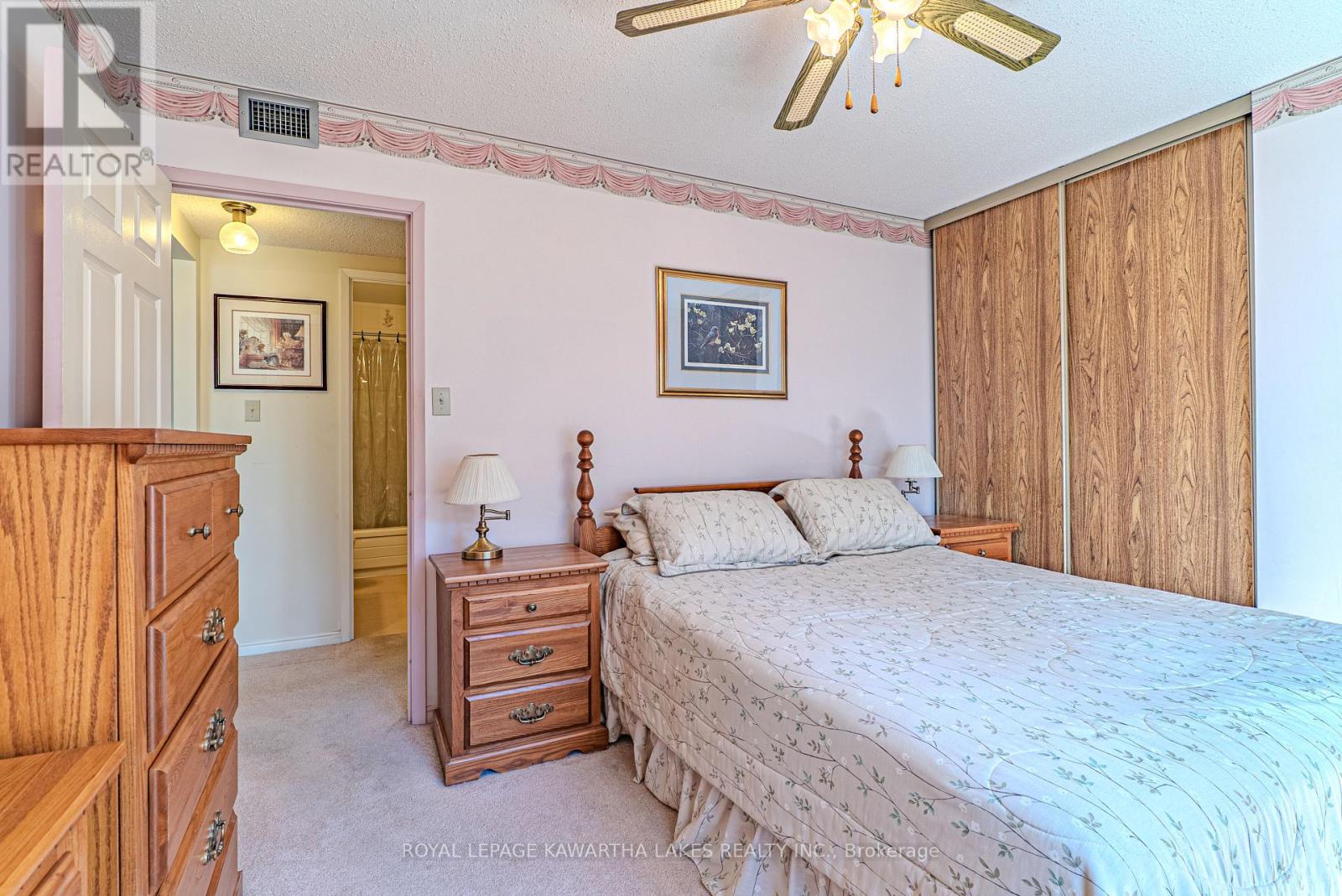 215 - 2 Heritage Way, Kawartha Lakes, Ontario  K9V 5P5 - Photo 21 - X12418440