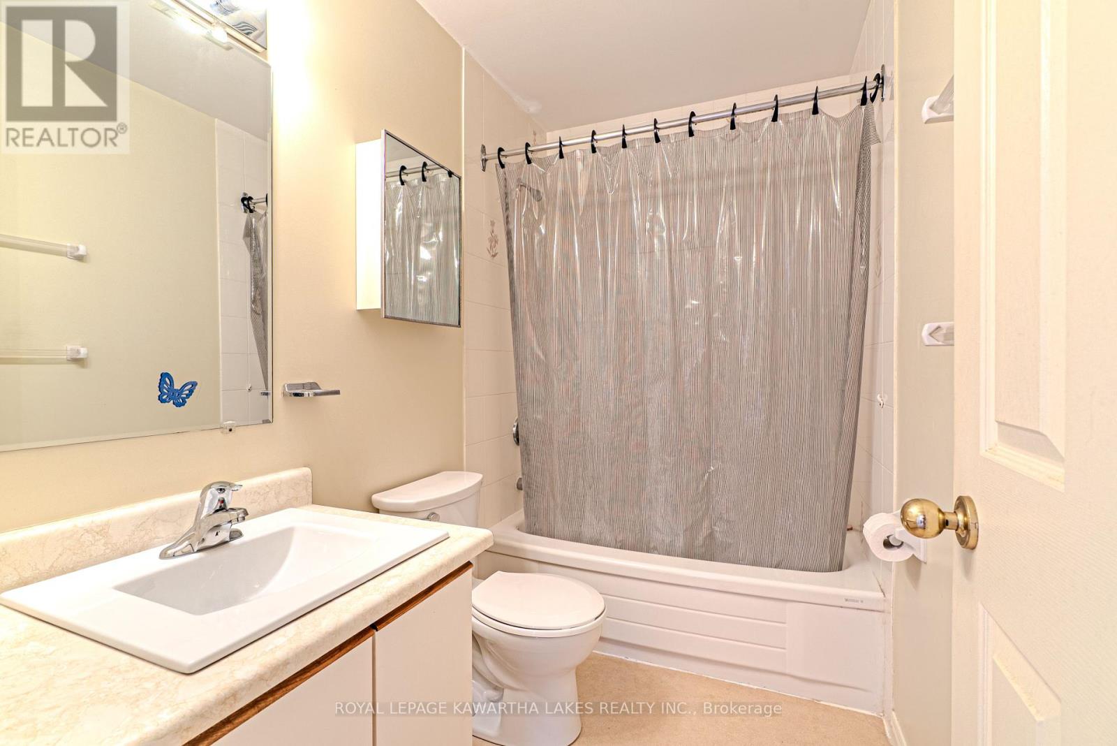 215 - 2 Heritage Way, Kawartha Lakes, Ontario  K9V 5P5 - Photo 24 - X12418440