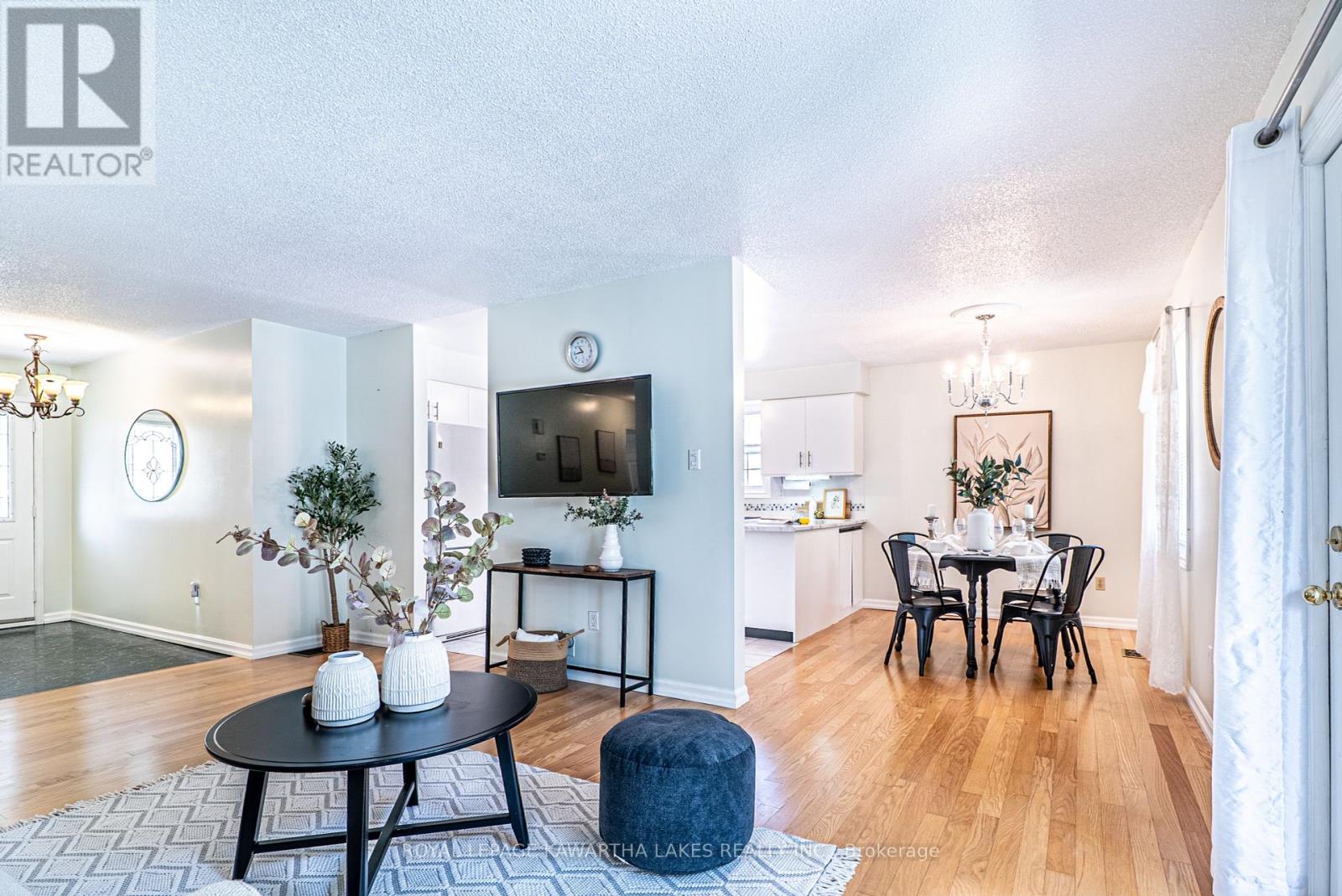 83 Lori Boulevard, Kawartha Lakes, Ontario  K9V 6V7 - Photo 11 - X12465255