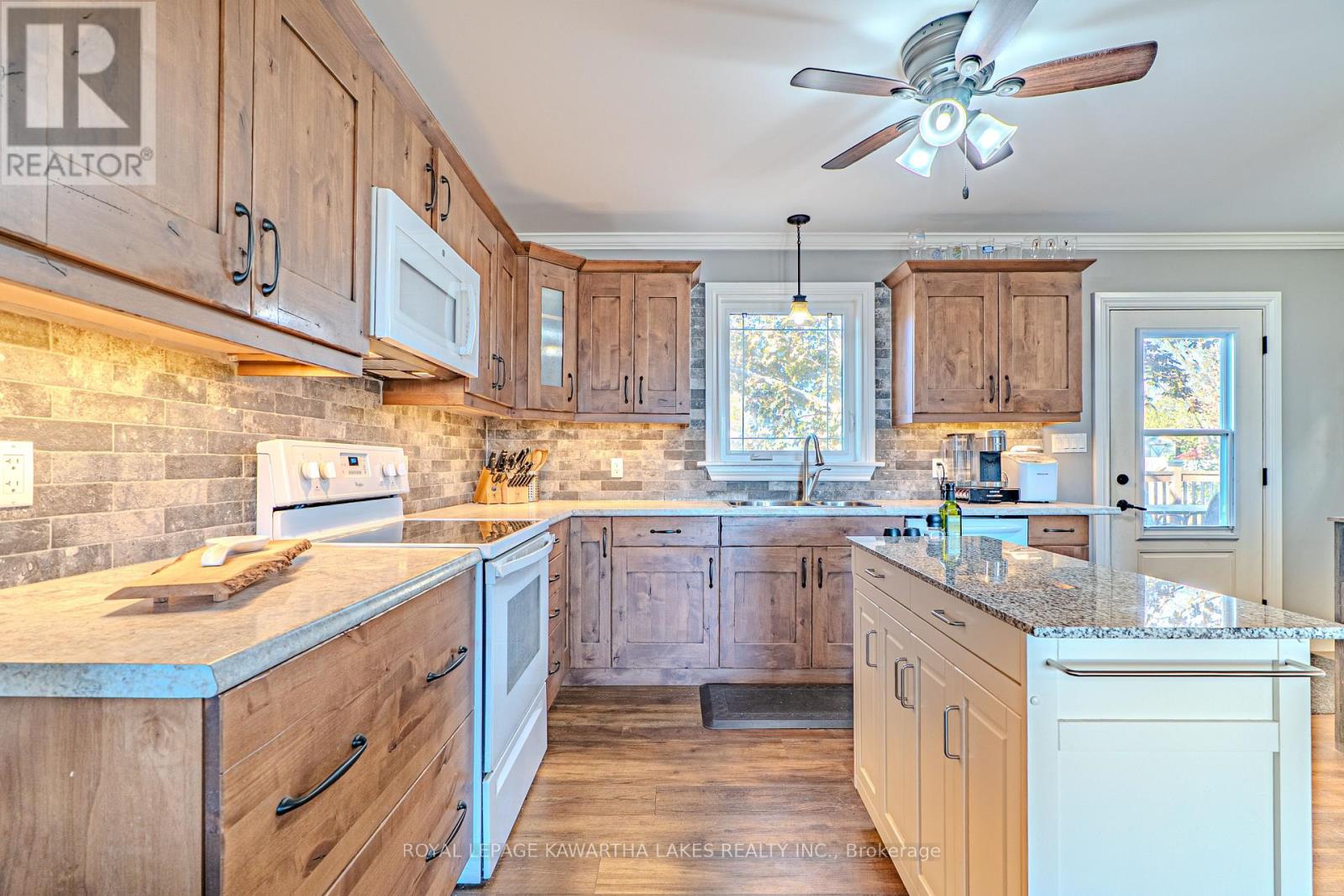 297 Hartley Road, Kawartha Lakes, Ontario  K0M 2T0 - Photo 13 - X12490668