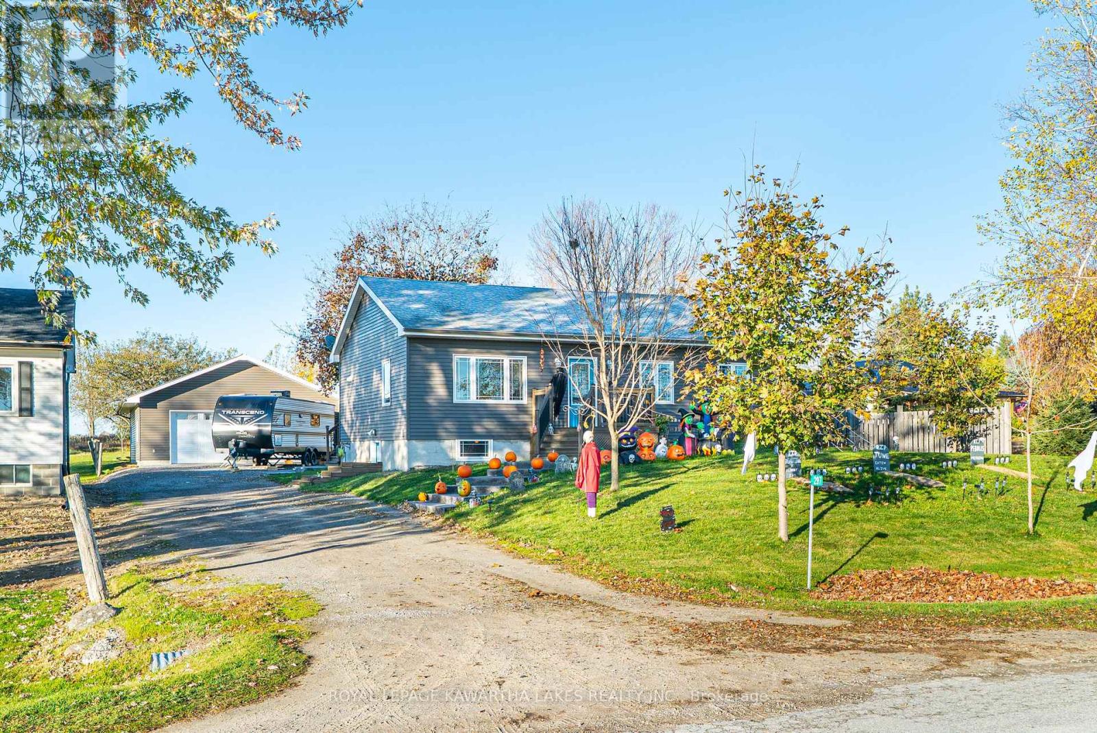 297 Hartley Road, Kawartha Lakes, Ontario  K0M 2T0 - Photo 3 - X12490668