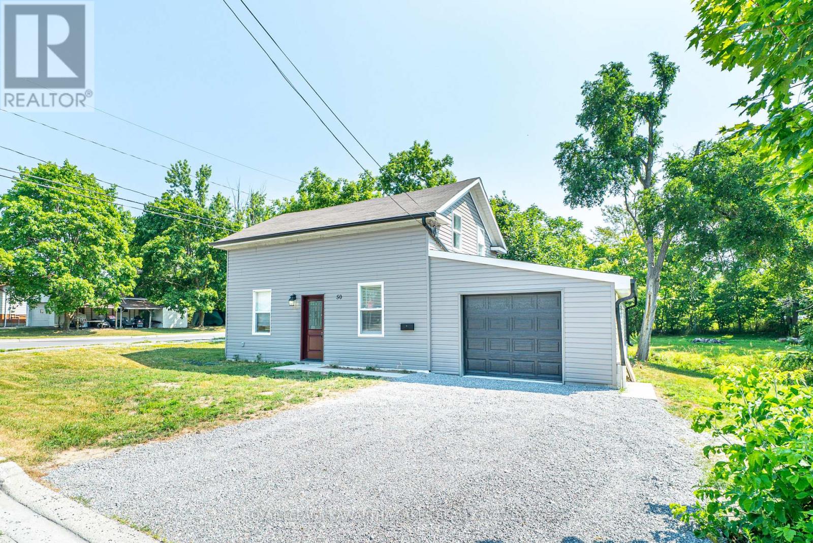 50 St Patrick Street, Kawartha Lakes, Ontario  K9V 1R3 - Photo 1 - X12540502
