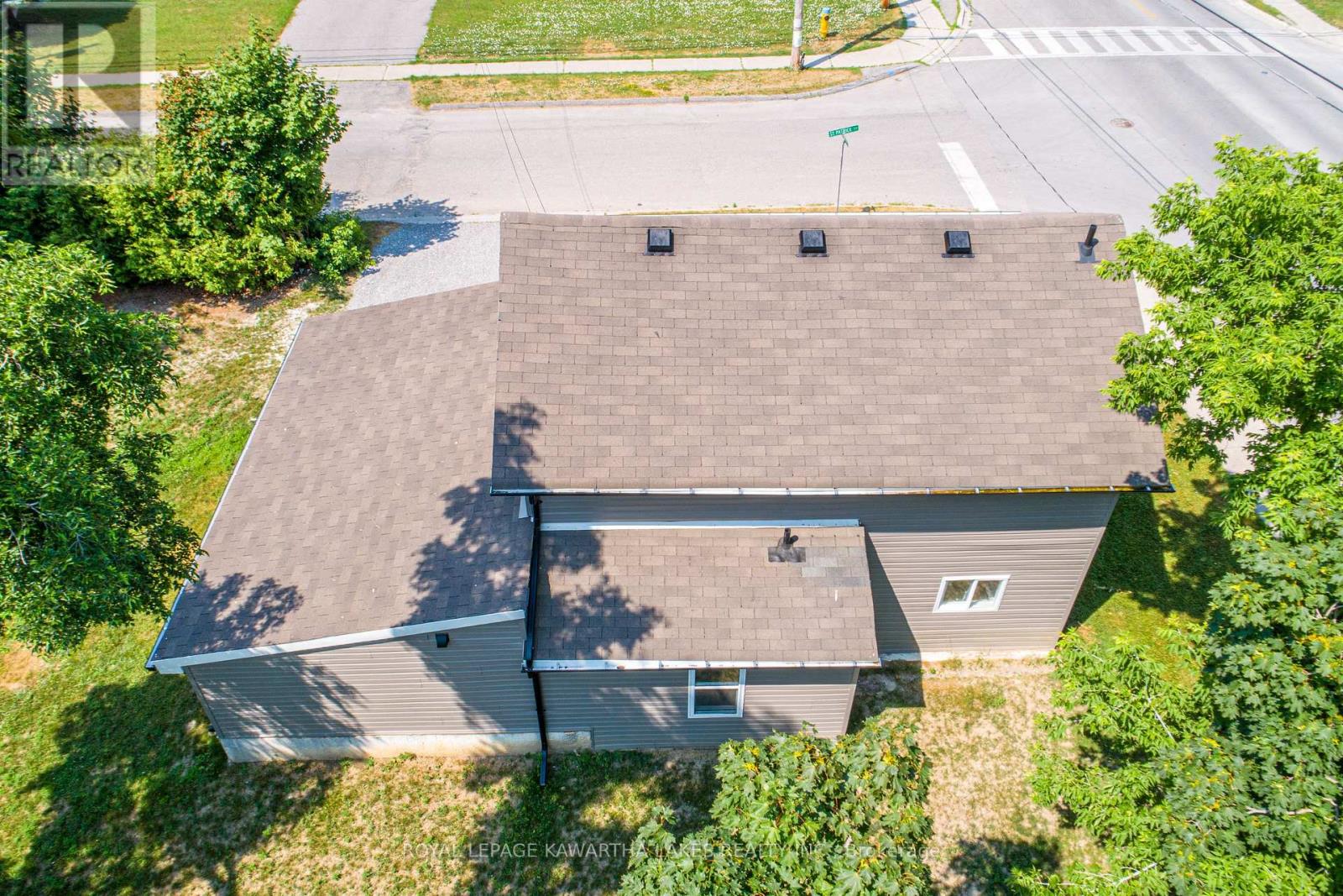 50 St Patrick Street, Kawartha Lakes, Ontario  K9V 1R3 - Photo 26 - X12540502