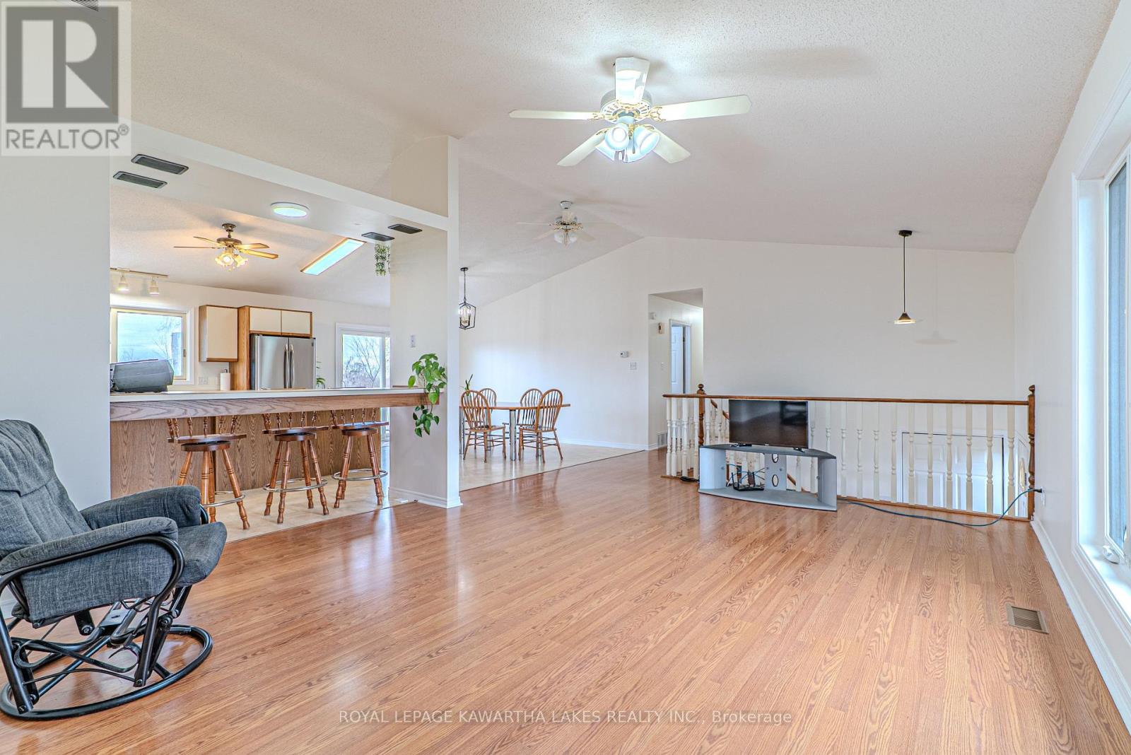 4170 Hwy 35, Kawartha Lakes, Ontario  K0M 1G0 - Photo 9 - X12578506