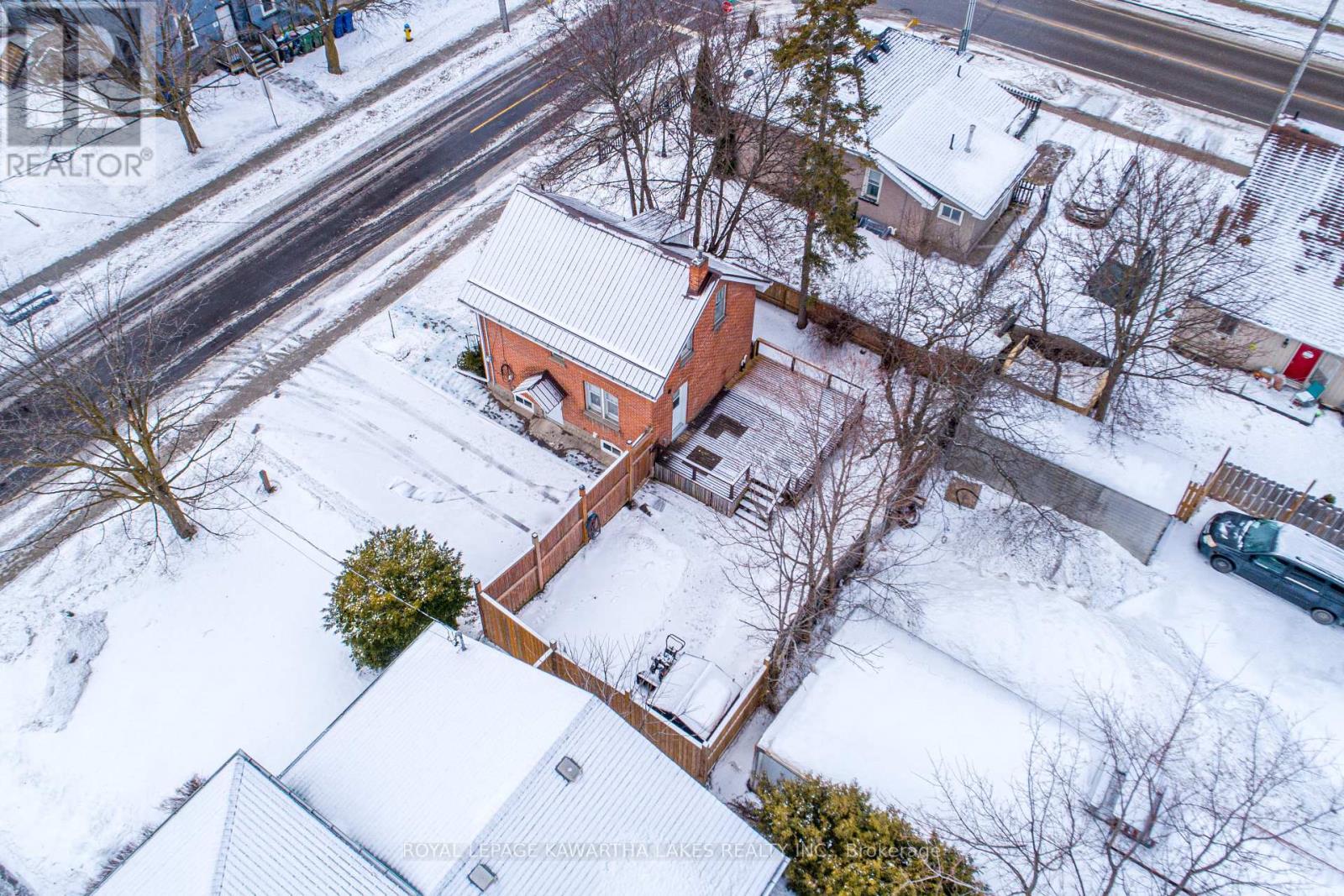 54 Glenelg Street W, Kawartha Lakes, Ontario  K9V 2V2 - Photo 36 - X12691070