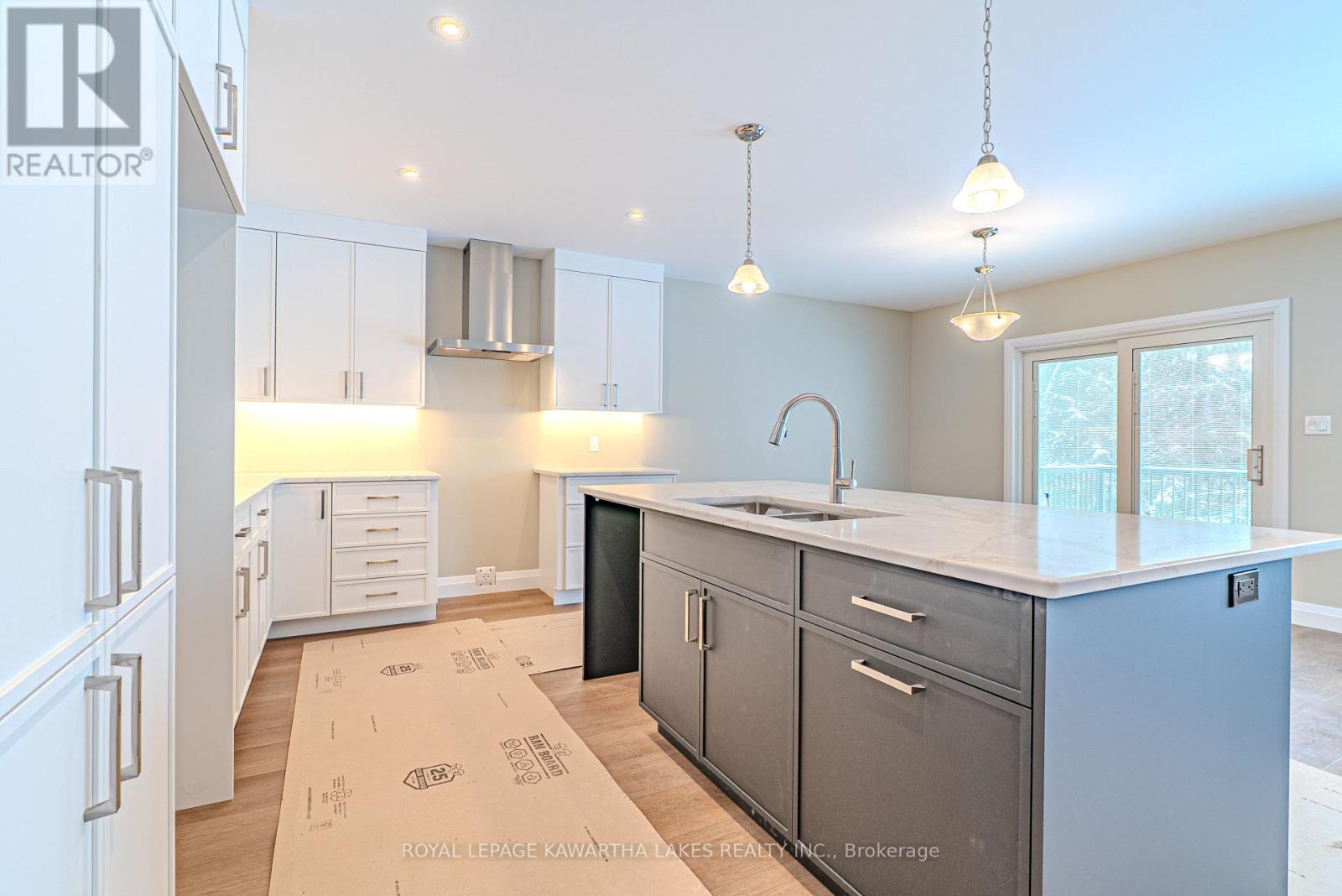 6 Patrick Street, Kawartha Lakes, Ontario  K0M 2B0 - Photo 18 - X12716208