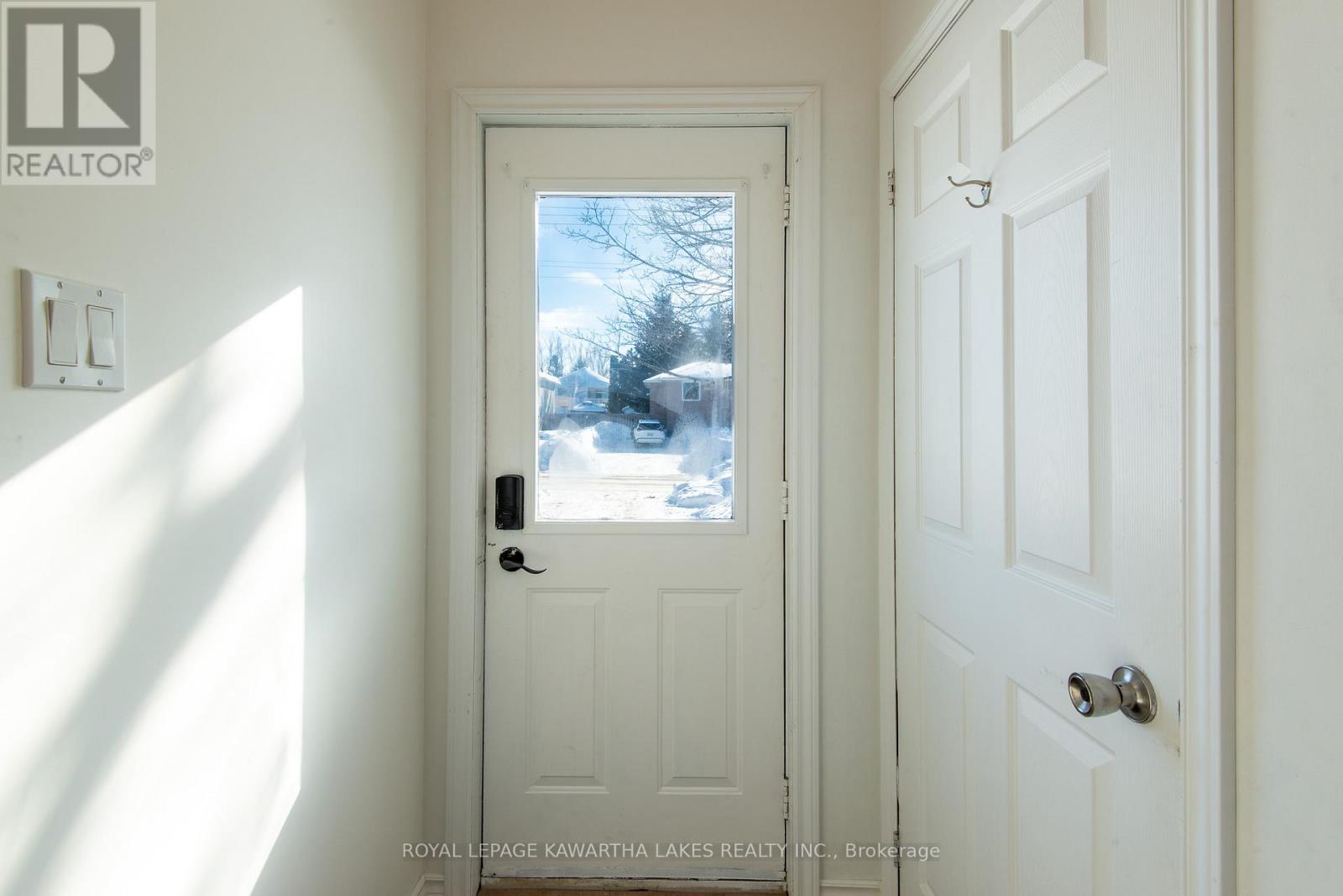 78 Eglington Street E, Kawartha Lakes, Ontario  K9V 3Z5 - Photo 17 - X12752926