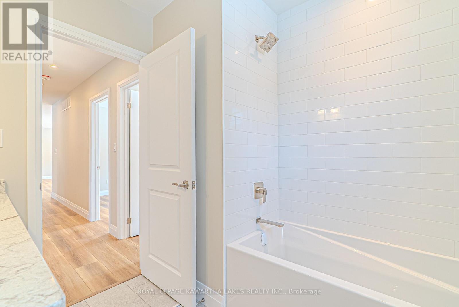 10 Patrick Street, Kawartha Lakes, Ontario  K0M 2B0 - Photo 25 - X12840210