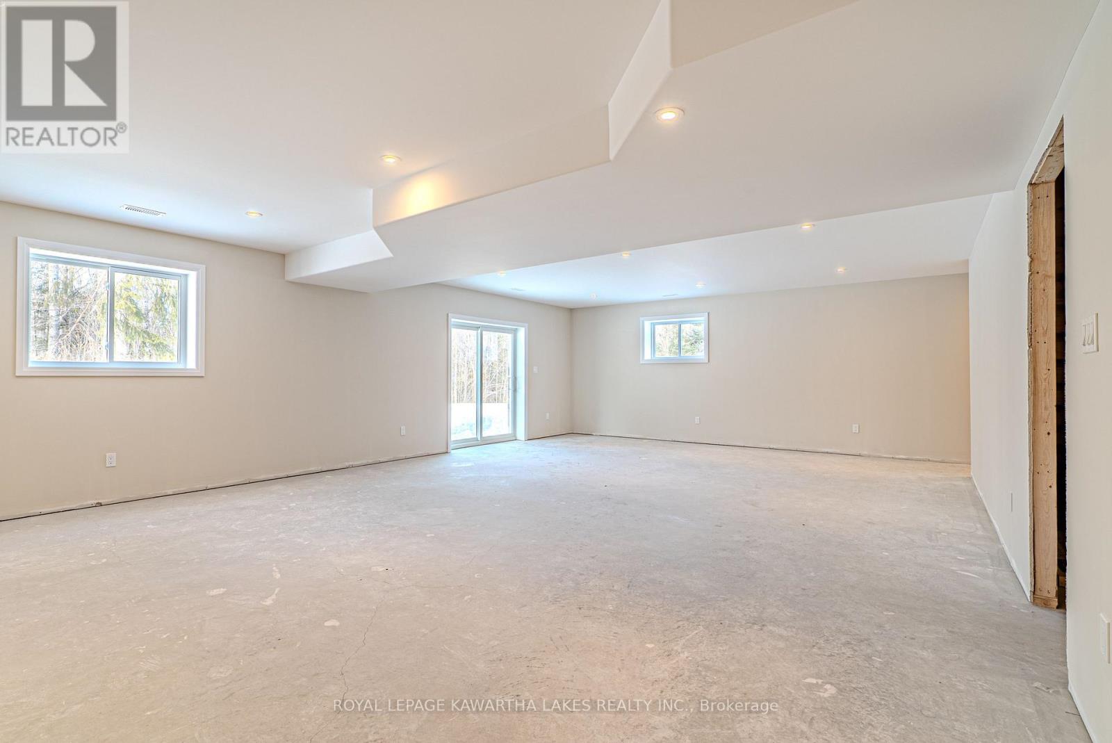 10 Patrick Street, Kawartha Lakes, Ontario  K0M 2B0 - Photo 30 - X12840210