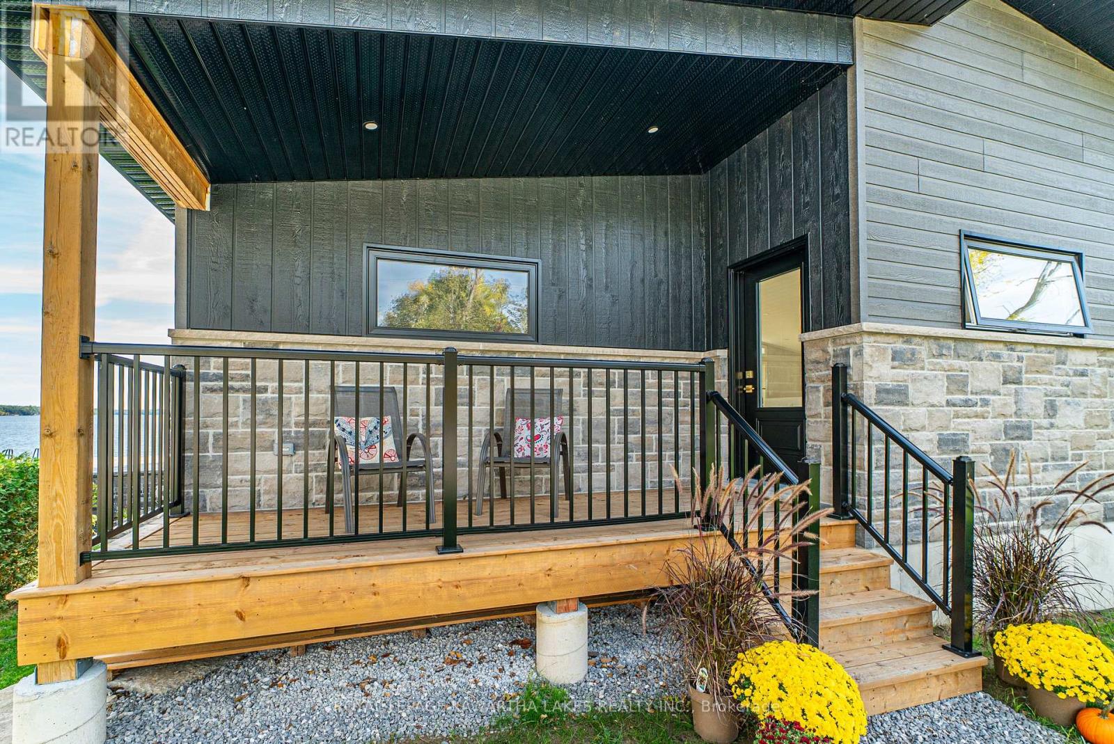 532 Long Beach Road, Kawartha Lakes, Ontario  K0M 1G0 - Photo 8 - X12878452