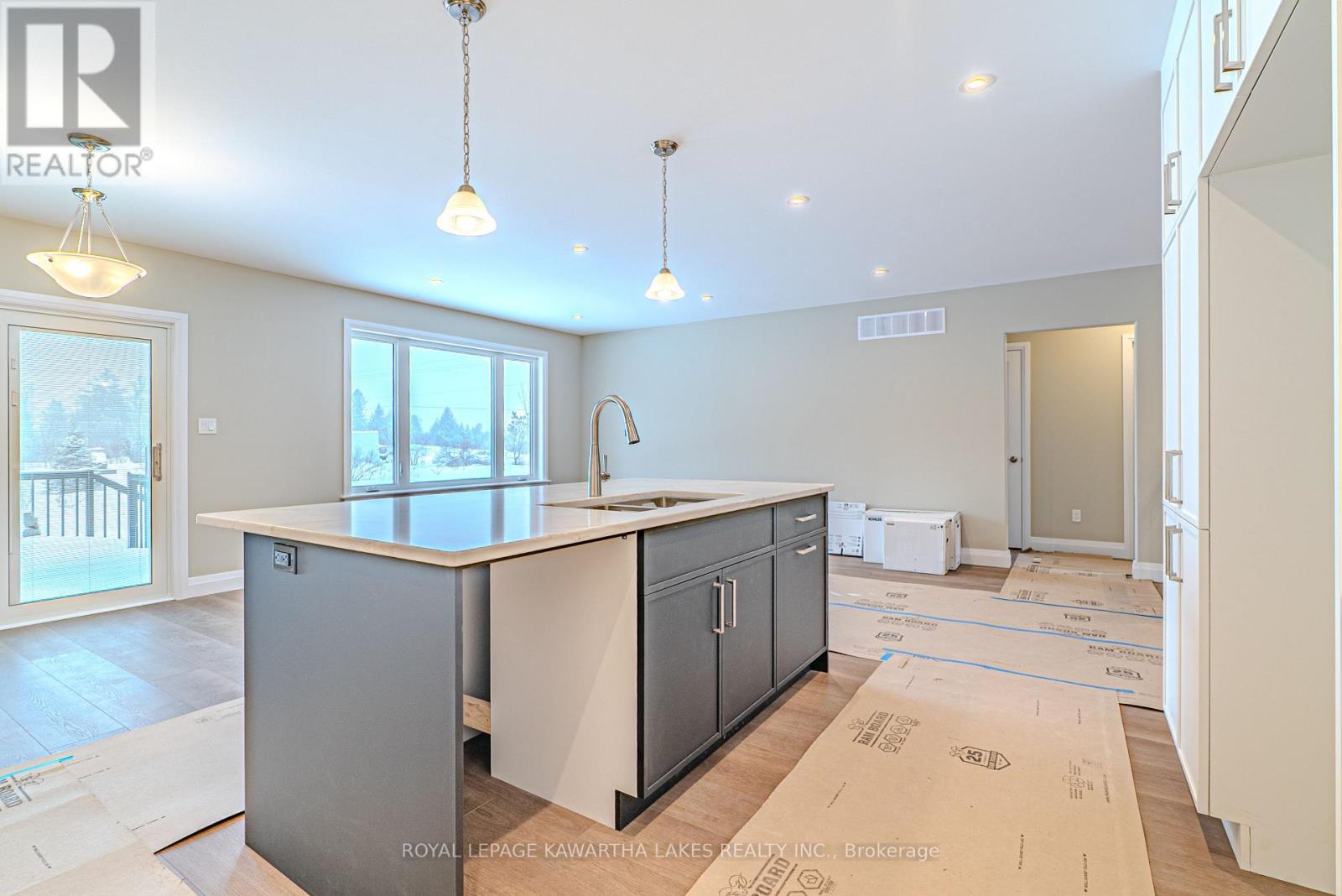 6 Patrick Street, Kawartha Lakes, Ontario  K0M 2B0 - Photo 16 - X12908556