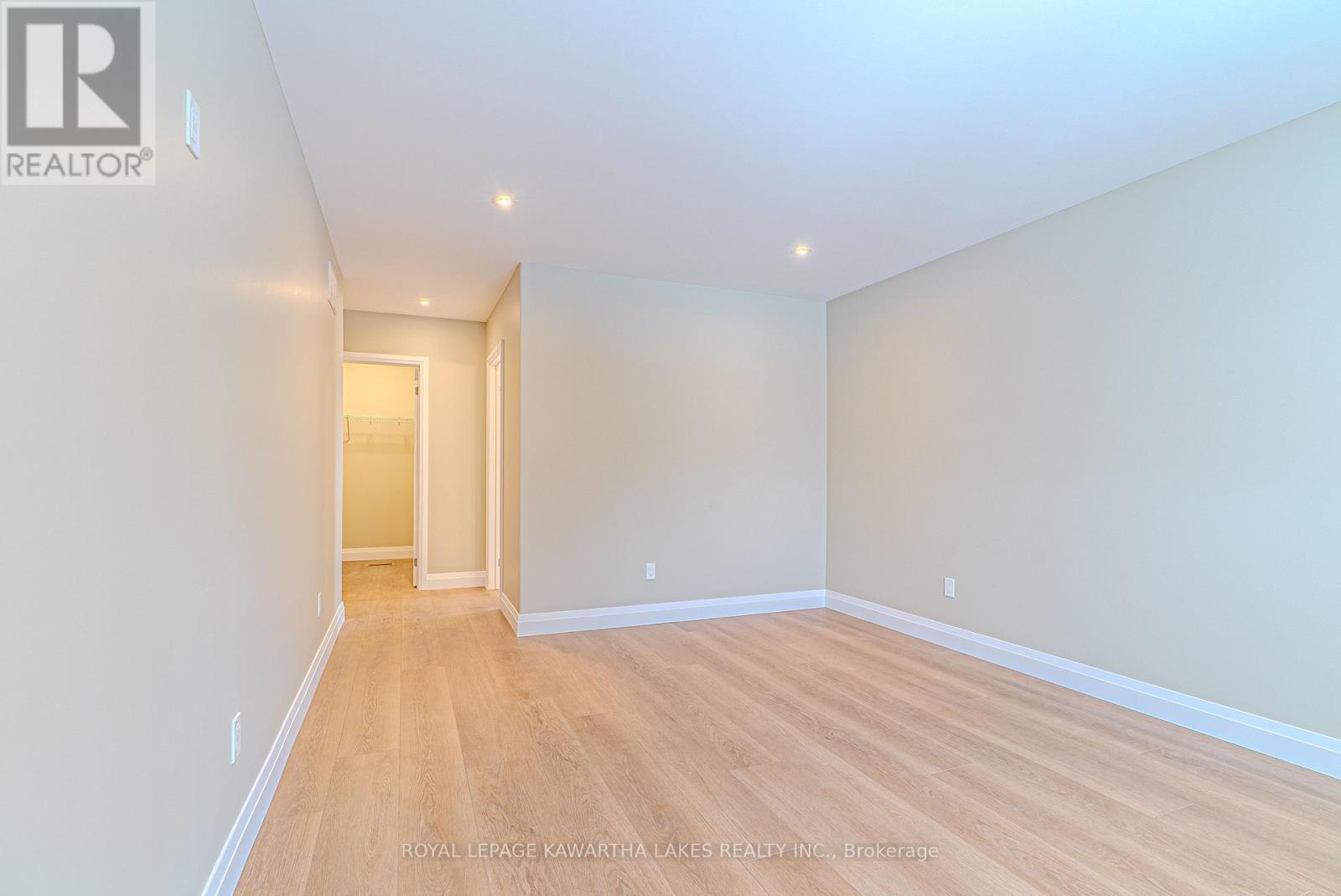 6 Patrick Street, Kawartha Lakes, Ontario  K0M 2B0 - Photo 18 - X12908556