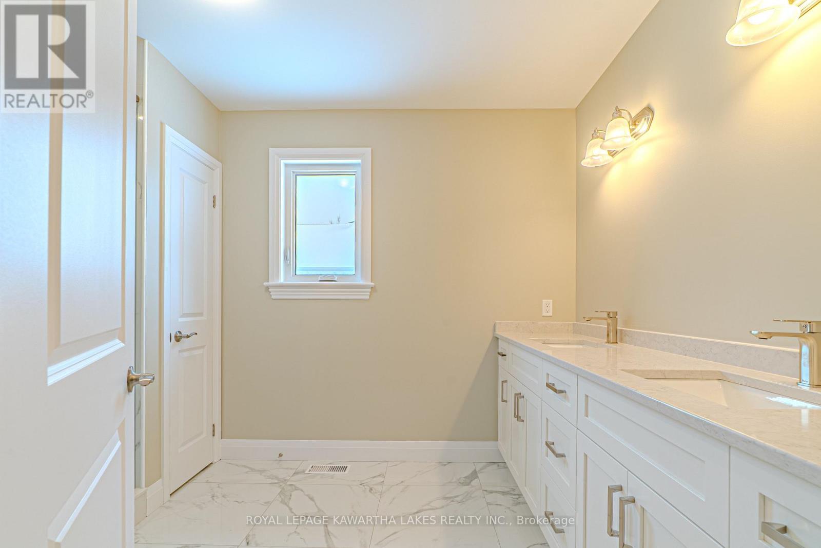 6 Patrick Street, Kawartha Lakes, Ontario  K0M 2B0 - Photo 19 - X12908556