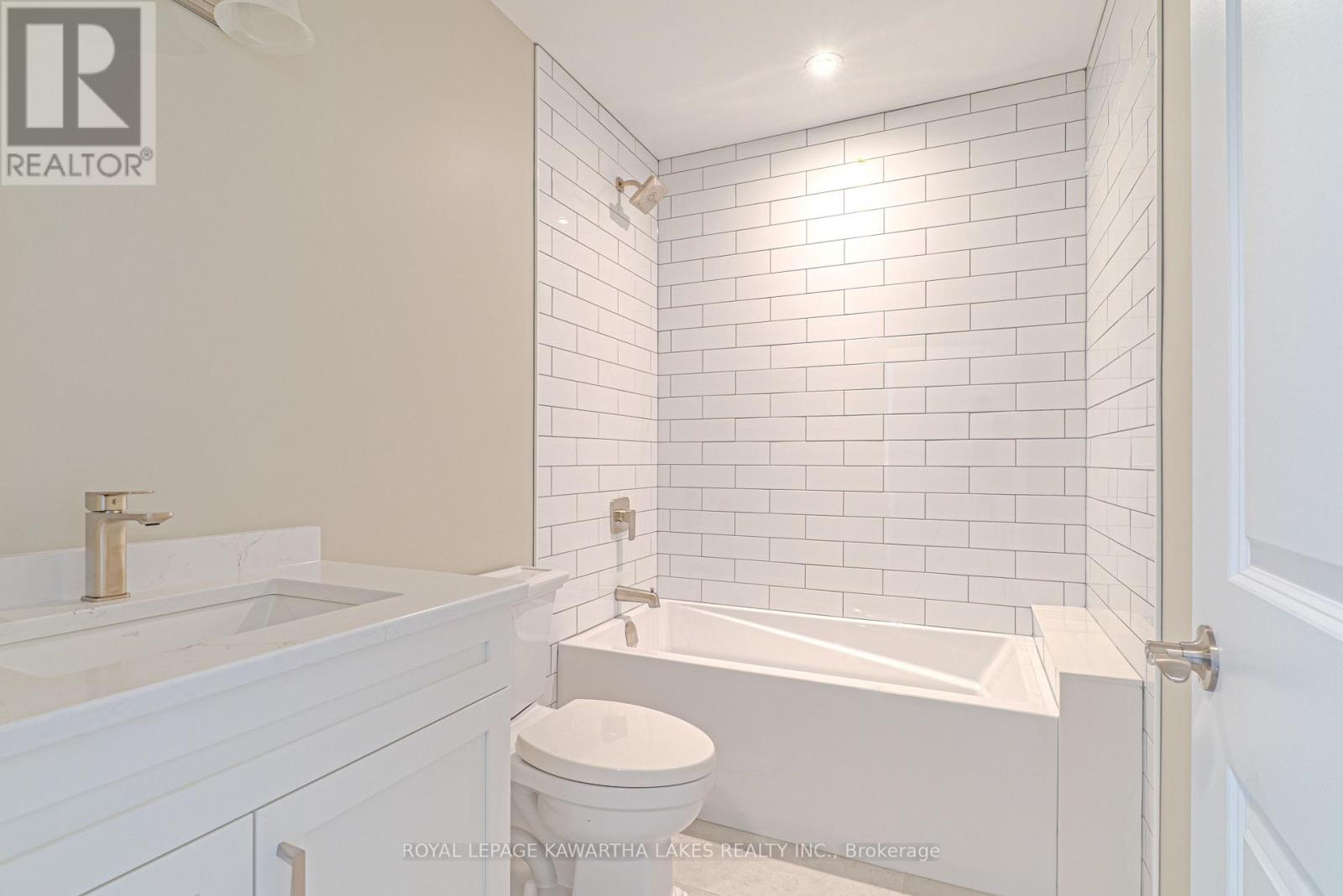 6 Patrick Street, Kawartha Lakes, Ontario  K0M 2B0 - Photo 28 - X12908556